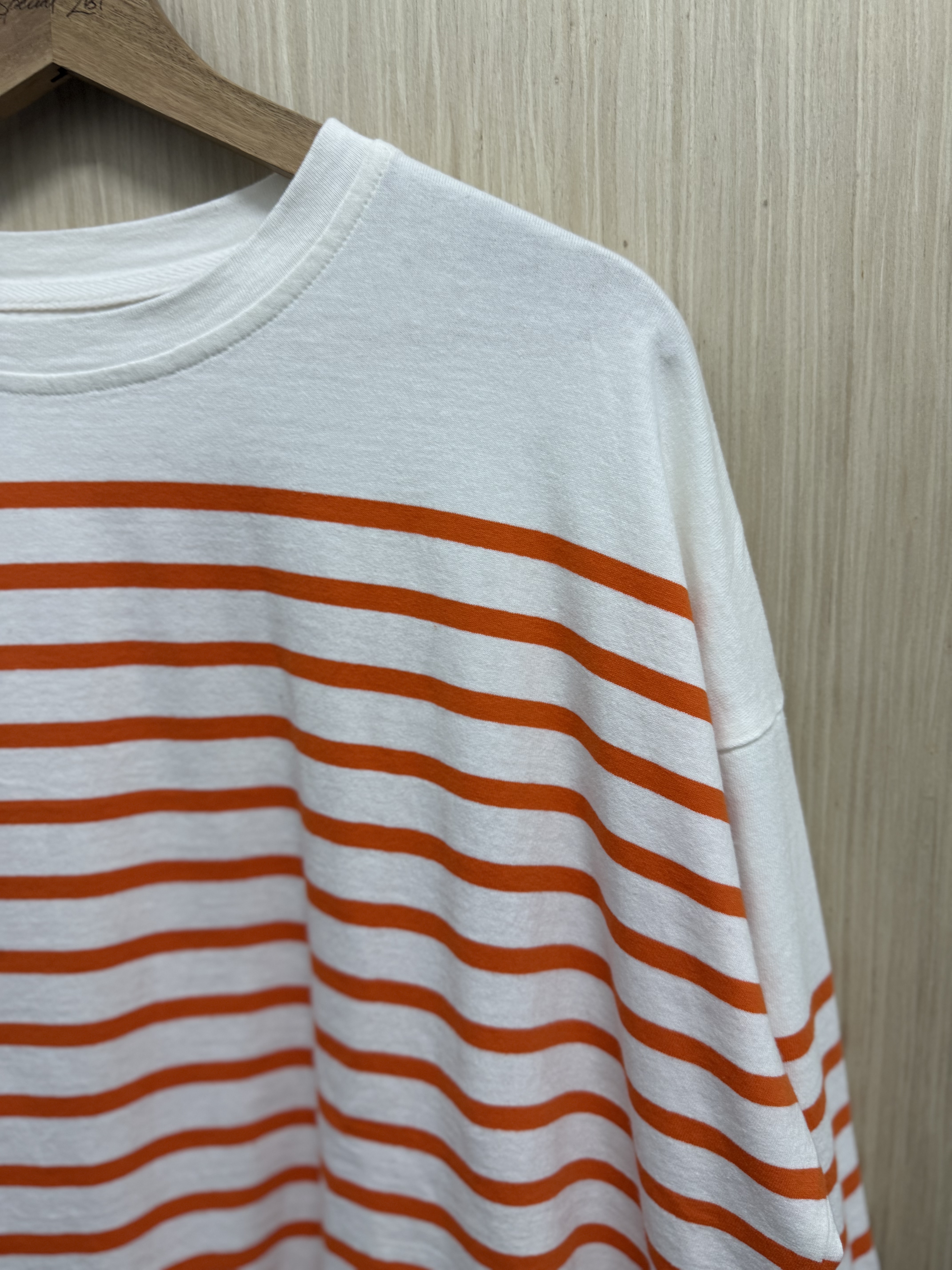 𝐨𝐯𝐞𝐫𝐬𝐢𝐳𝐞𝐝橫間𝐭𝐞𝐞