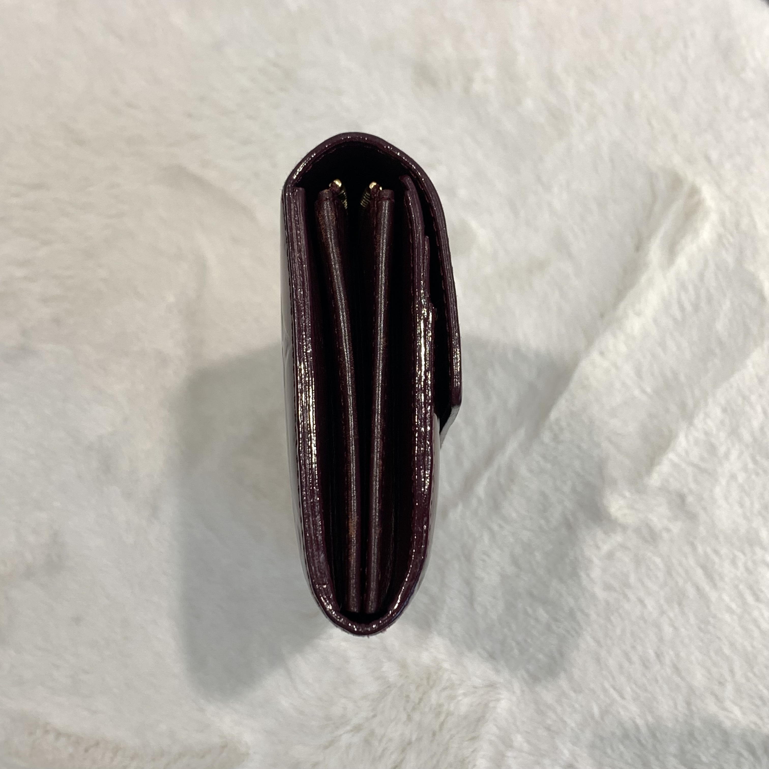 不失禮新年賀禮必送🧧LV暗紅漆皮長款銀包