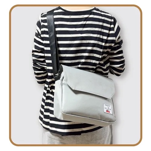 🇯🇵🇯🇵Peanuts 系列：Snoopy 復古揭蓋式輕巧尼龍斜孭袋日本直送現貨😎🤩