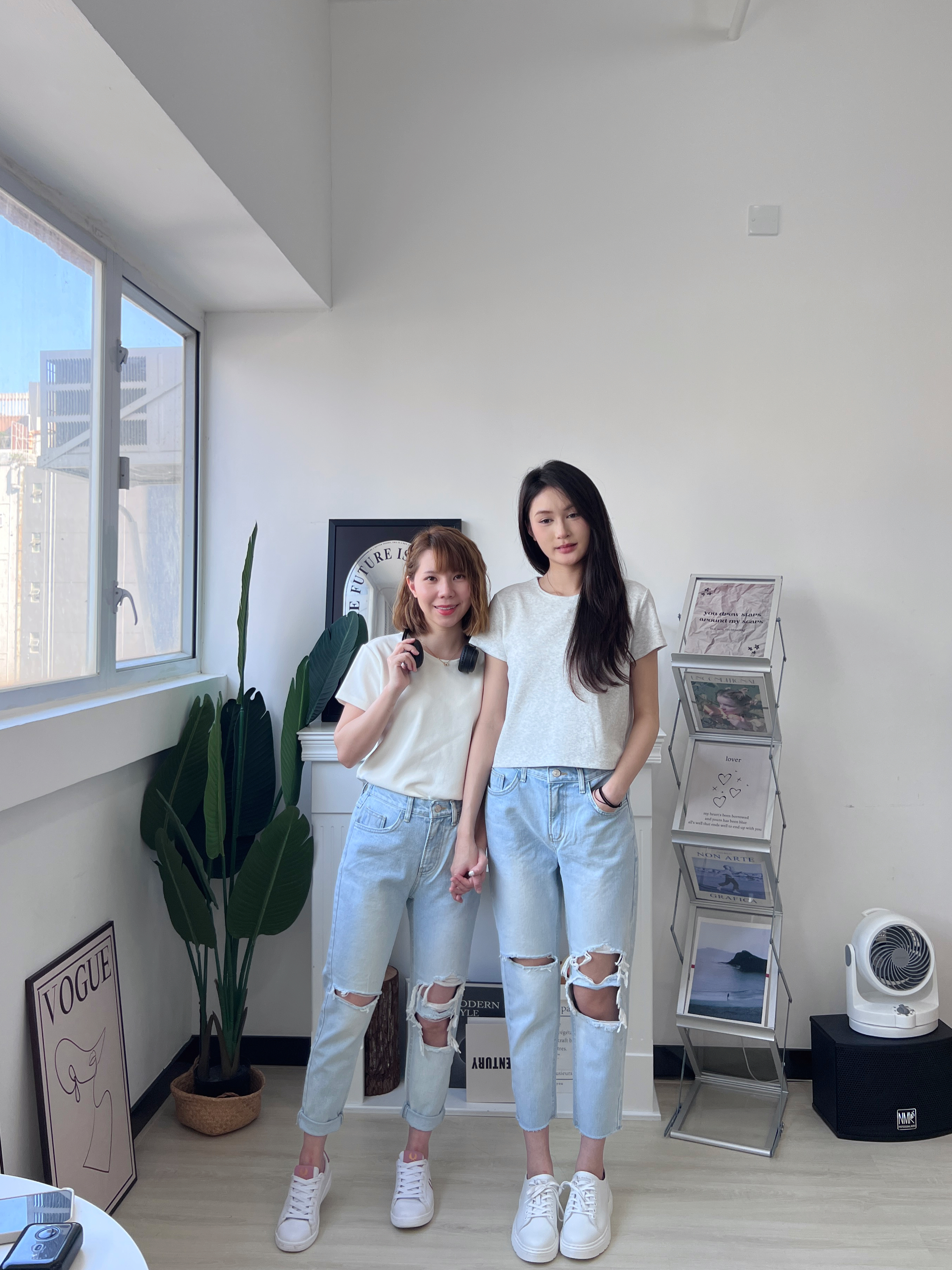 🇰🇷幼直紋淨色T (白色)