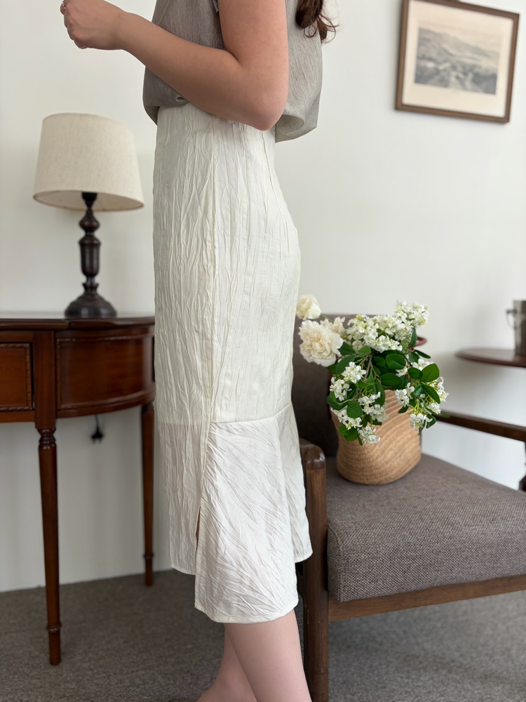 Crinkle Mermaid Skirt (Ivory)