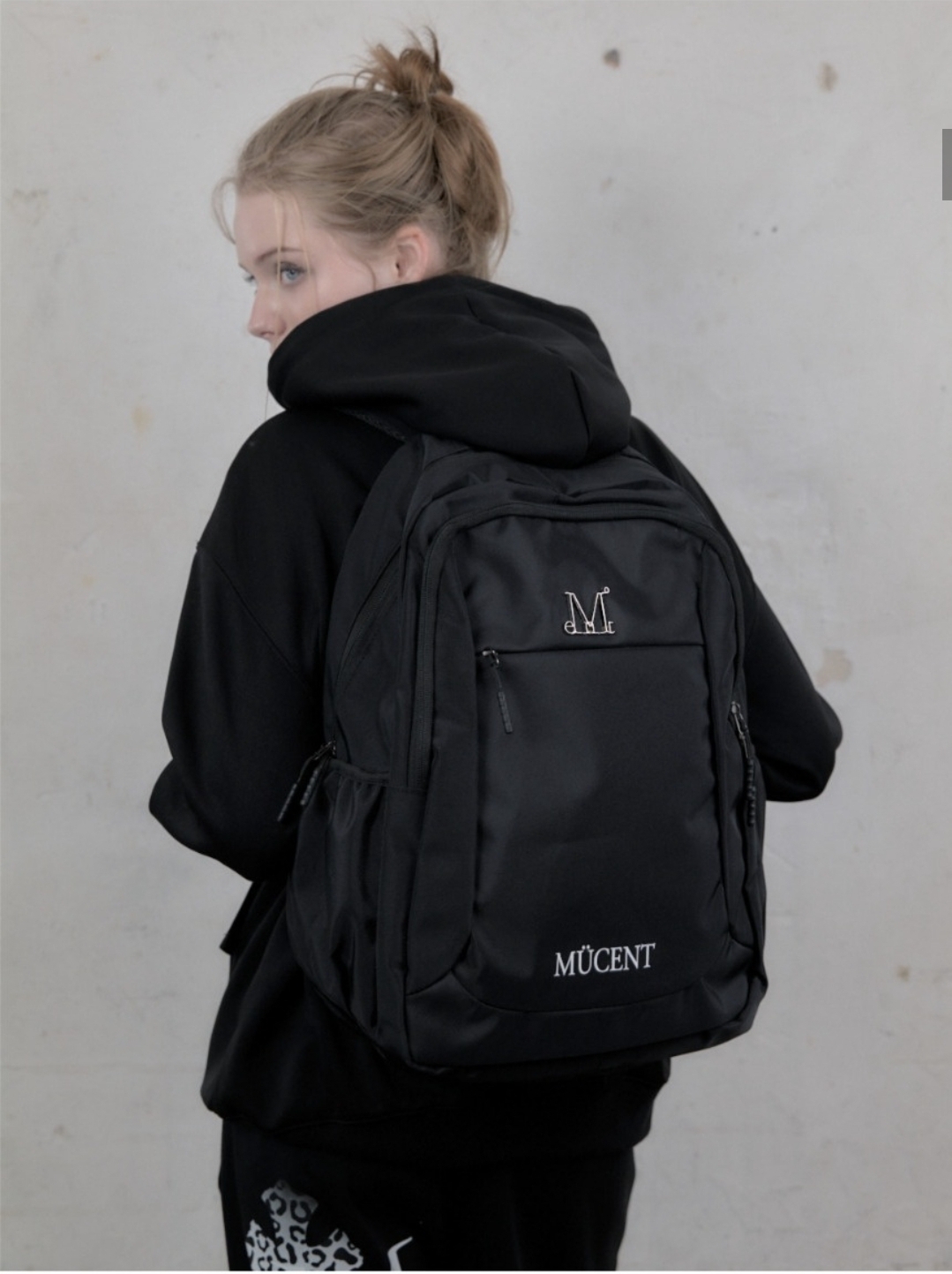 MUCENT Mikey Metal Logo Backpack