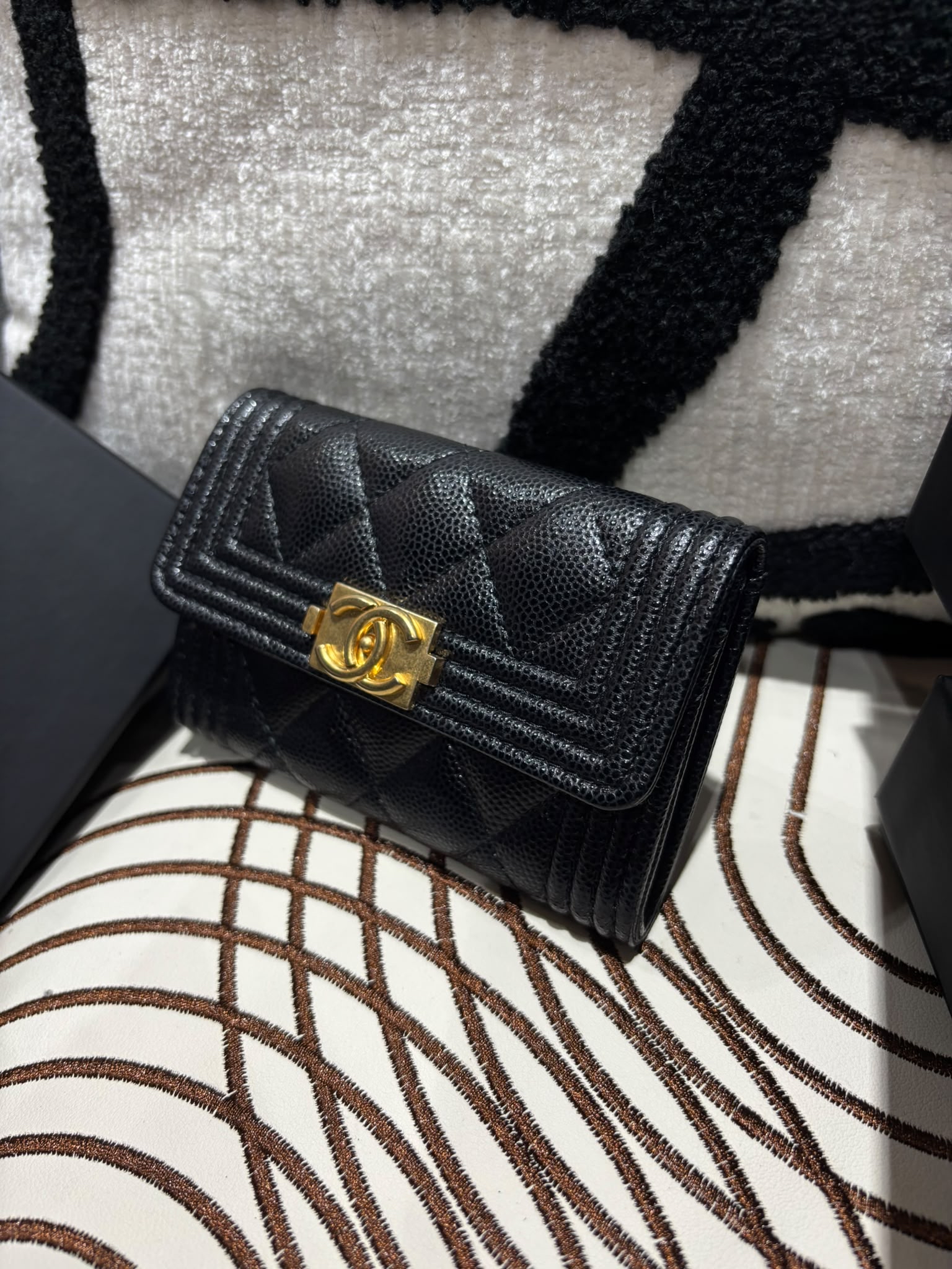 未使用品 Chanel boy card holder 黑色魚子醬牛皮復古金 unused  ✅chip, ✅dust bag ✅box 
