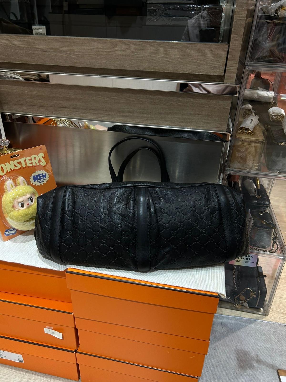 Gucci Shoulder Bag Black Calfskin 100%Authentic, 95%New✅Dust bag