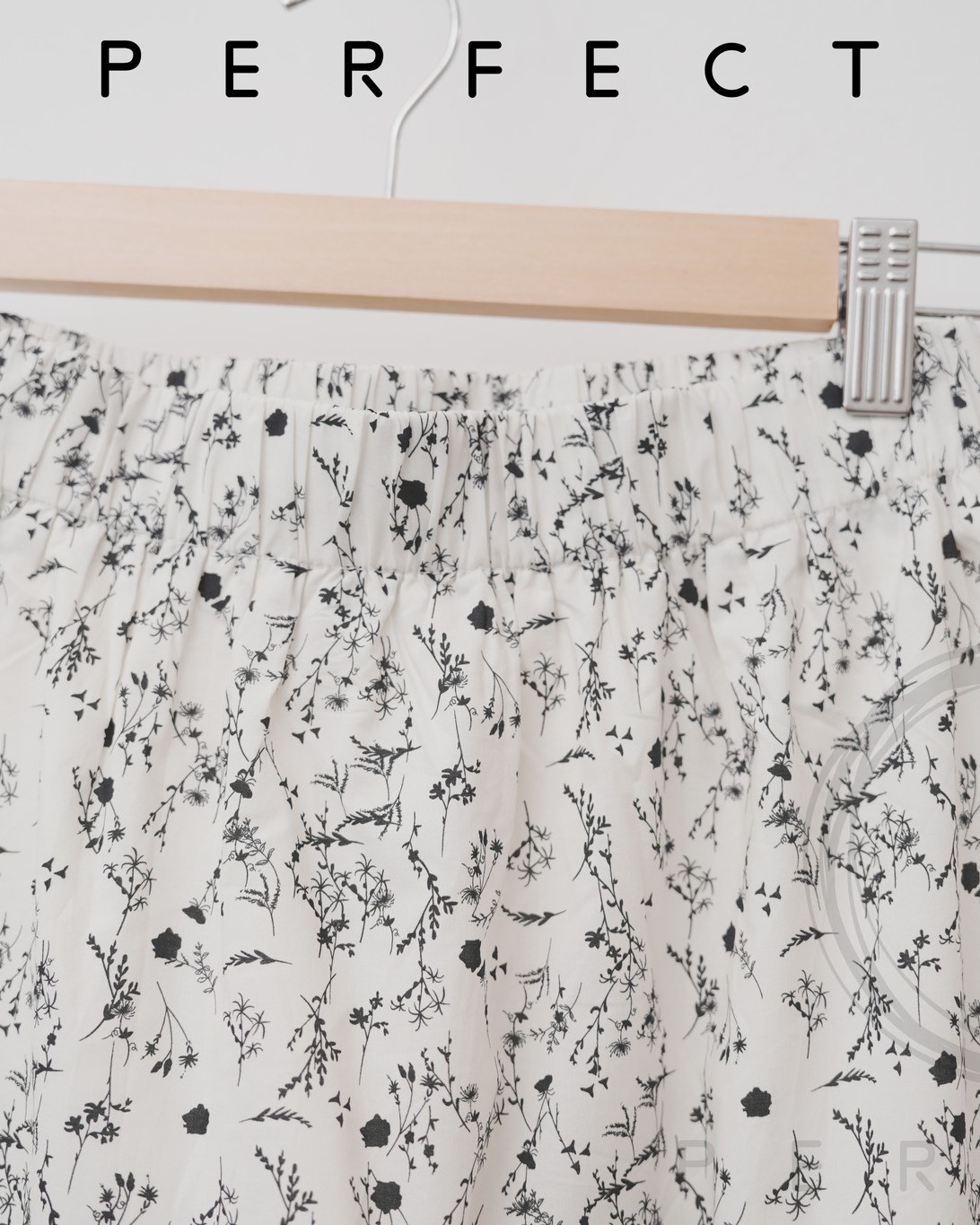 S0017_A字文青印花蛋糕裙（百搭白色）