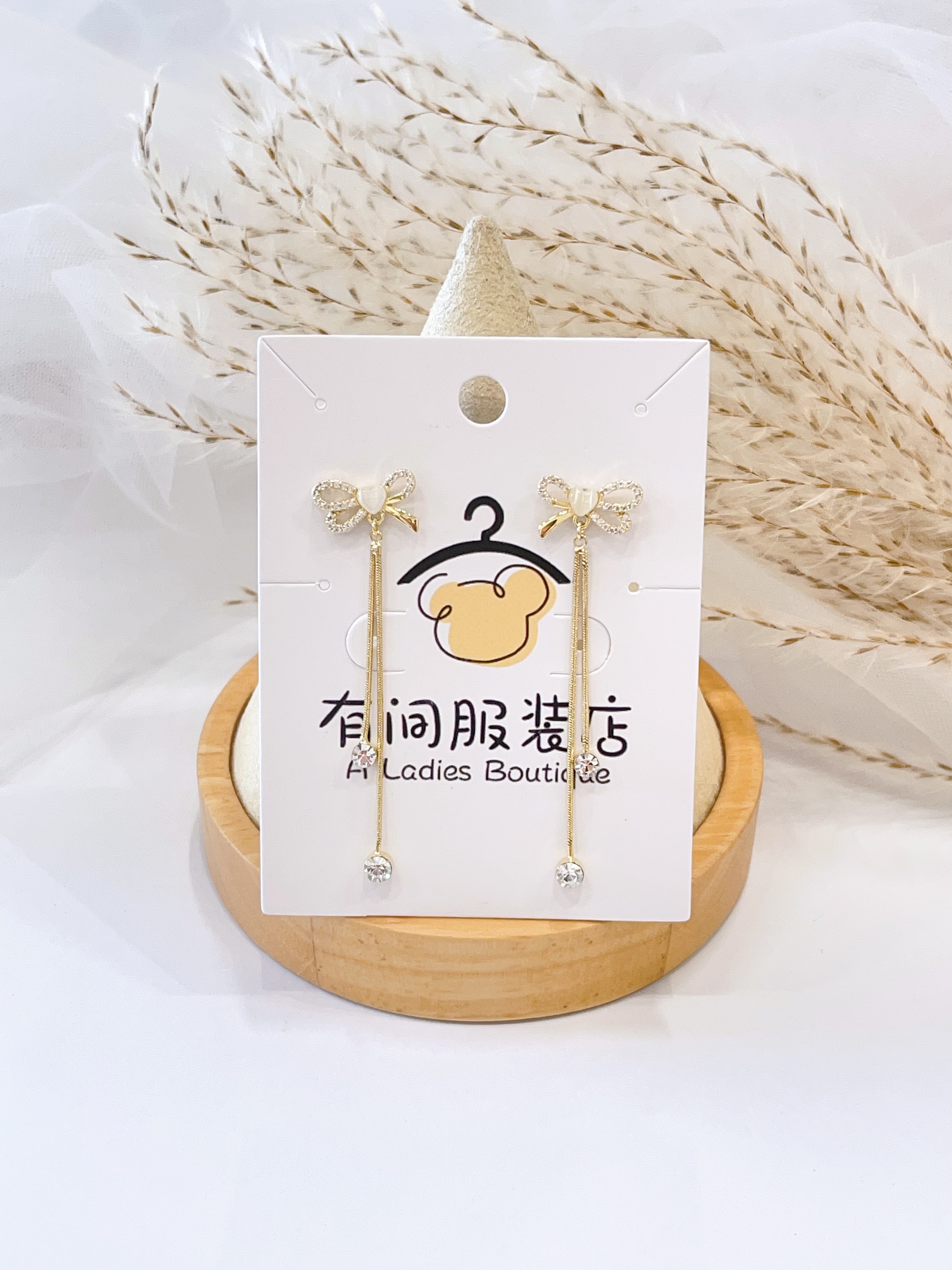 小可爱蝴蝶结流苏耳环