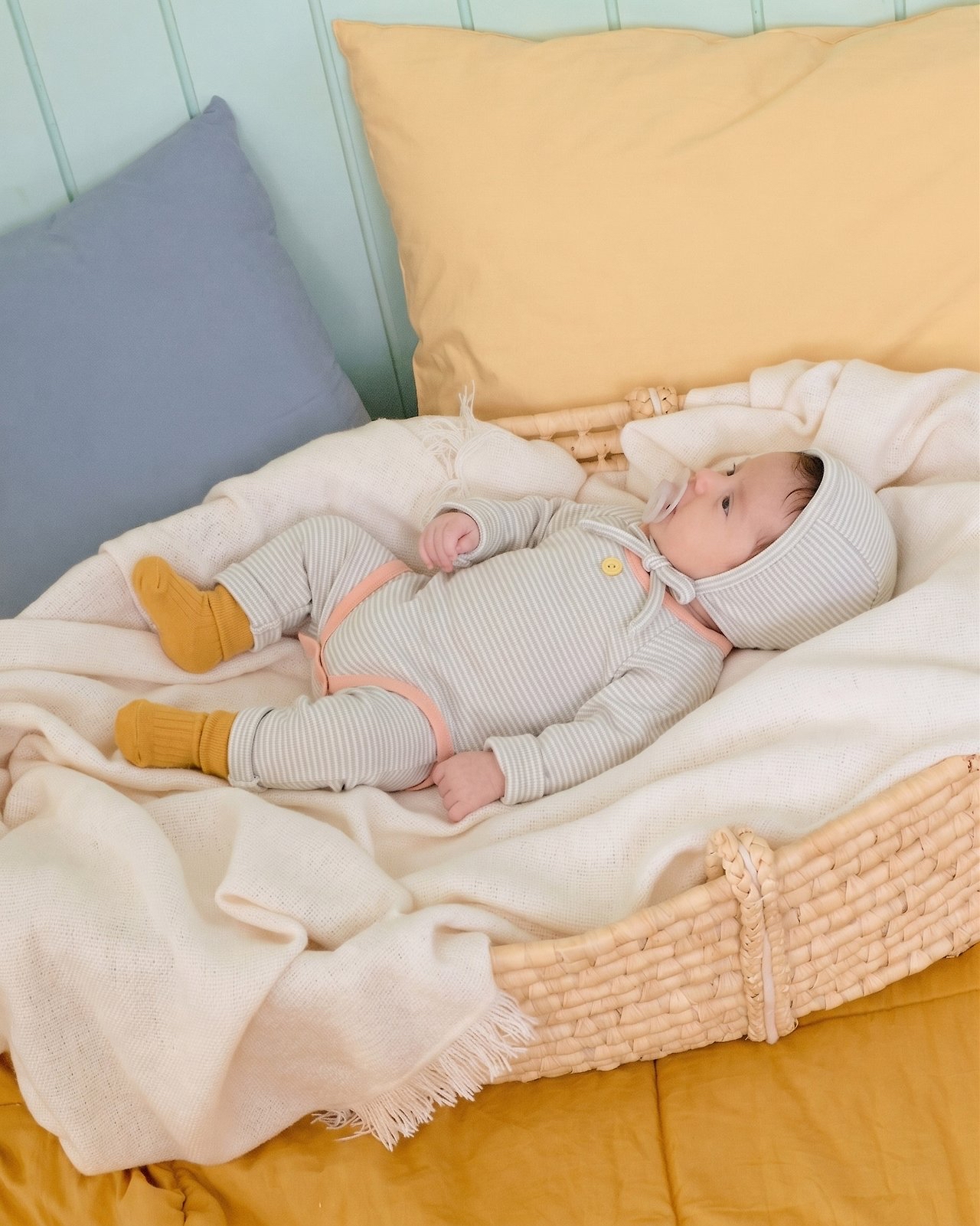 OOTT | (bebe) Vanilla Latte Suit set