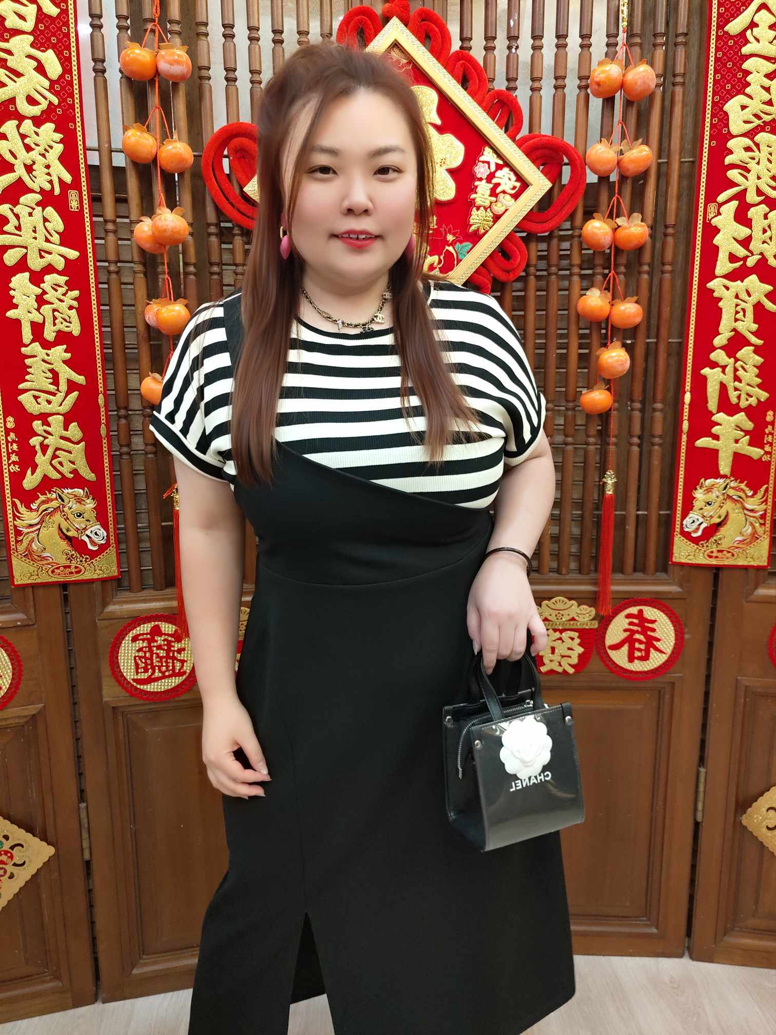 NJA02 TW#5861 线条斜肩长连衣裙