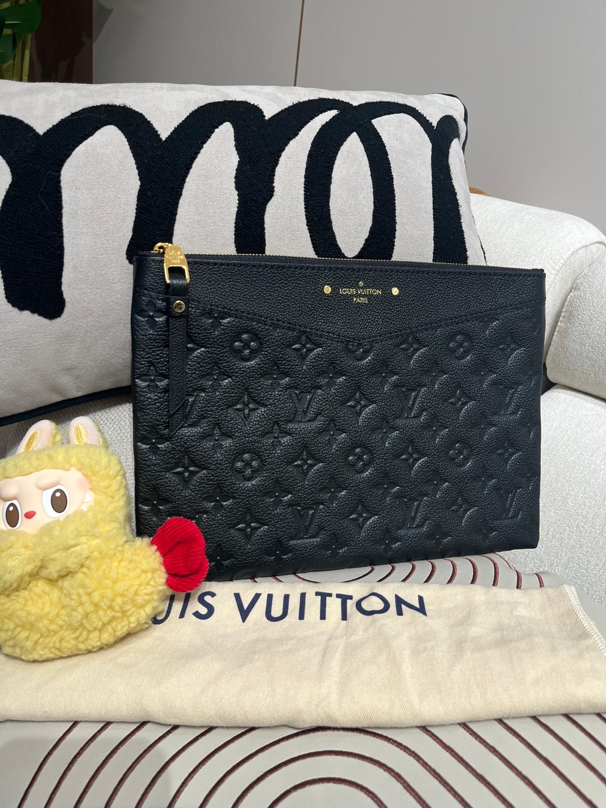 Lv Daily Pouch Monogram Empreinte Leather M62937 by Louis Vuitton 100%Authentic, unused 未使用品✅dust bag