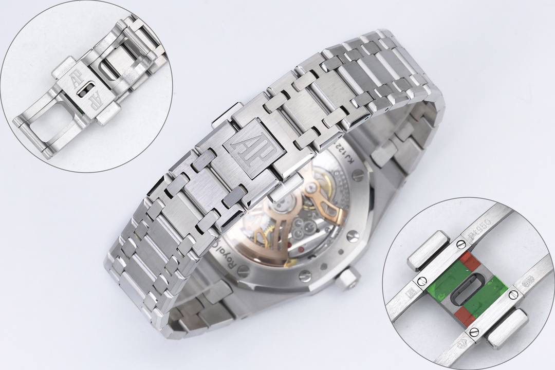 🚀AP皇家橡树系列39MM的16202 “JUMBO”超薄腕表 全新蓝色粒纹表盘。💯 【新式粒纹表盘】一比一还原正品重新设计的表盘纹理，以细致璀璨的粒纹装饰，衬映出如夜空般深邃的光影效果。借助物理气相沉积（PVD）技术，再于蓝色颜料上覆上一层半透明镀膜，彰显出表盘的立体效果和耀眼光泽。1:1还原出布拉苏丝的明净夜空。 【新一代机芯】ZF全新的超薄Calibre7121机芯，厚度3.2MM，采用手工打磨饰面，频率为4赫兹（每小时振动28800次），拥有48小时以上的动力储存。日期盘的独特之处在于具备新式快速调校功能的扁平式节能机制。 【整体】16202BC配有精钢表壳和链带，更加凸显出全新蓝色粒纹表盘的对比美感，表盘上还装配着带有夜光涂层的时标和指针，在黑暗中也清晰读时。日历窗采用午夜蓝背景色与表盘配色巧妙契合。表壳采用爱彼标志性的抛光倒角和锻面打磨交替的润饰工直，并搭配折叠式表扣。