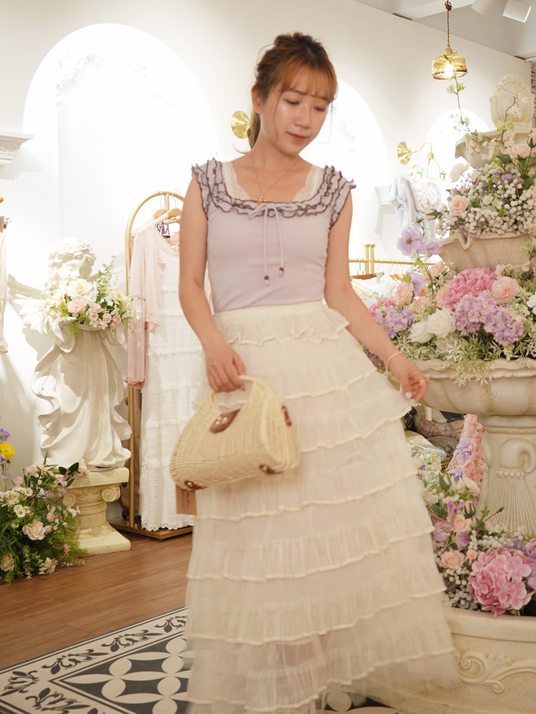 Ruffle 領露膊上衣