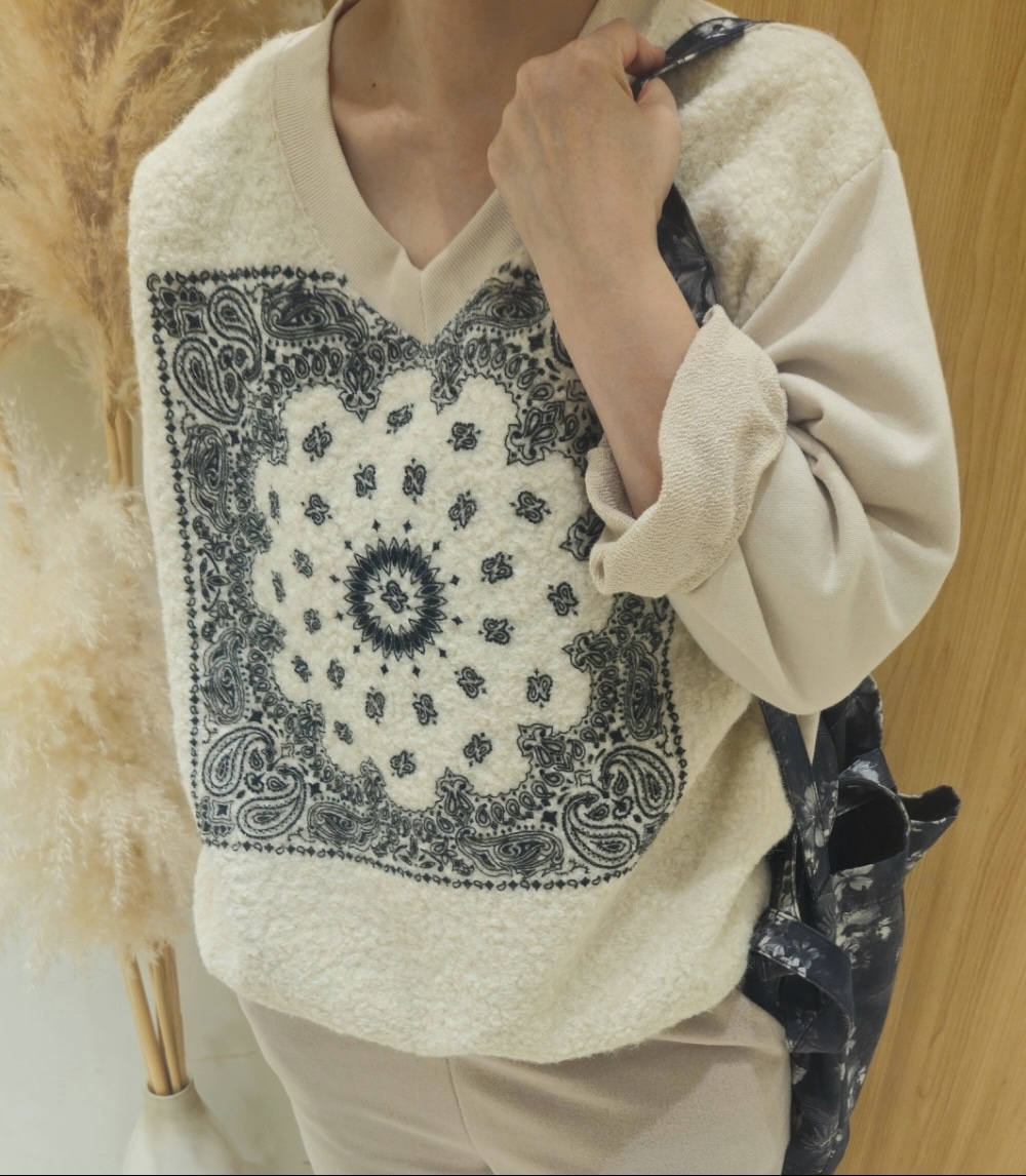 V 領腰果花薄羔毛Top