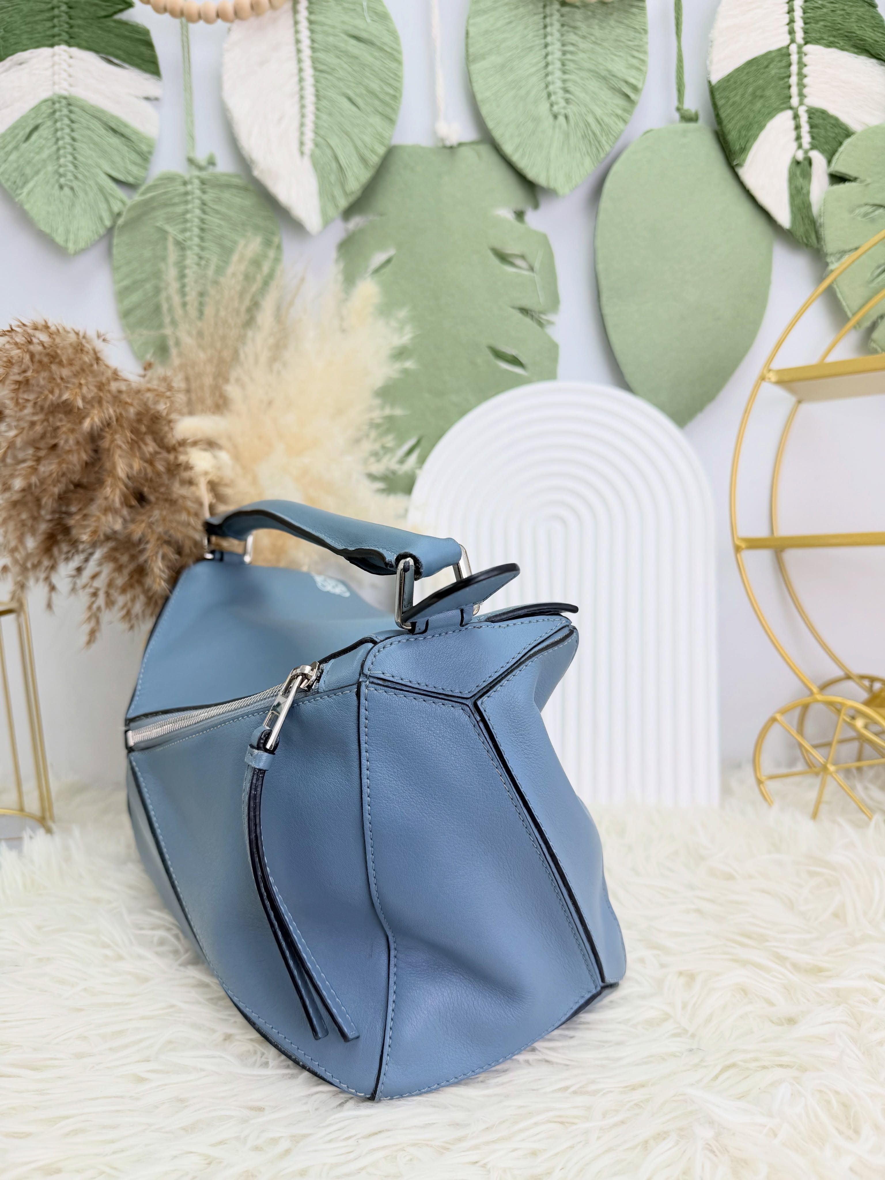Loewe👜 PRE OWNED 🛍️puzzle medium Storm Blue🩵