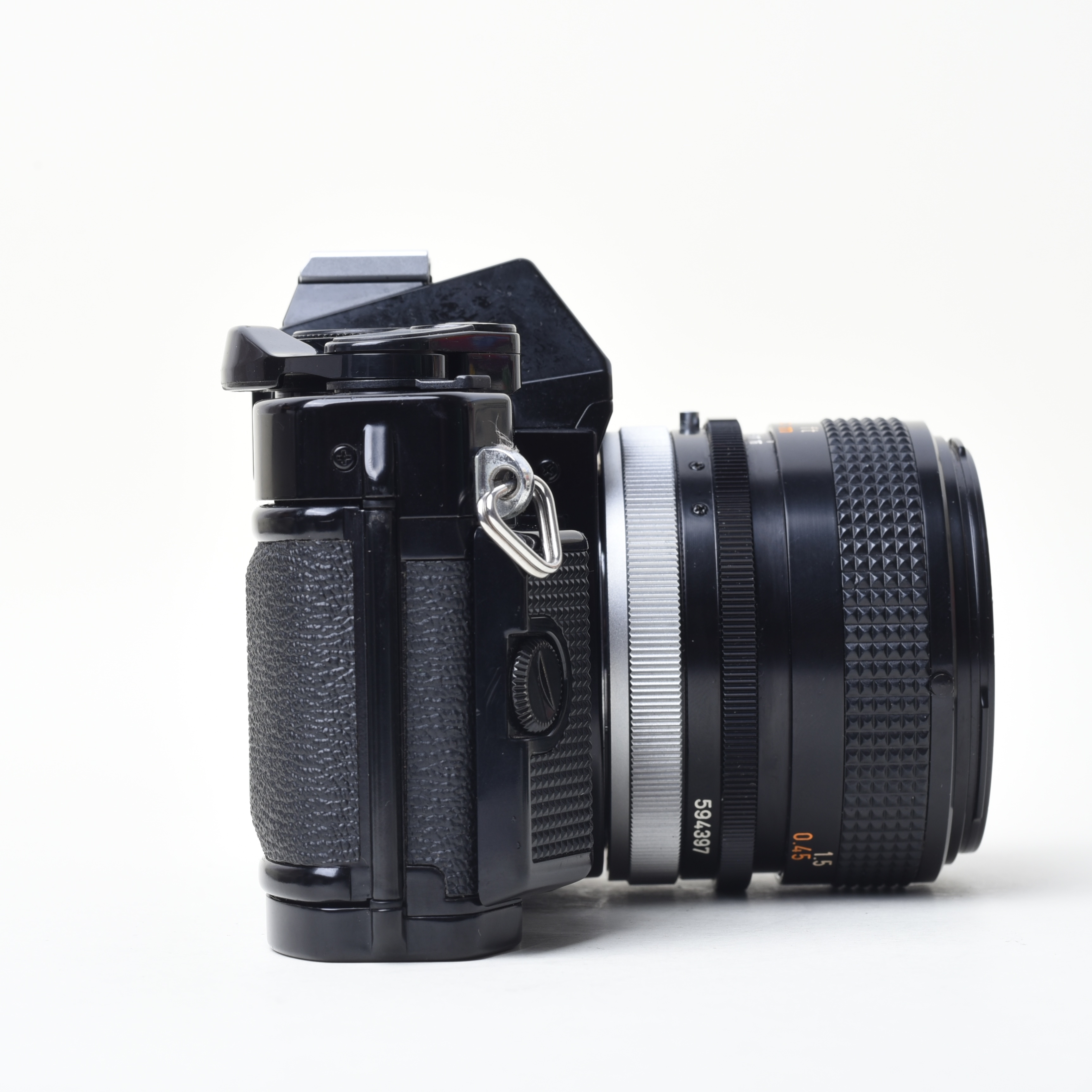 Canon AE-1 Program配置Canon FD 50mm f1.4菲林相機