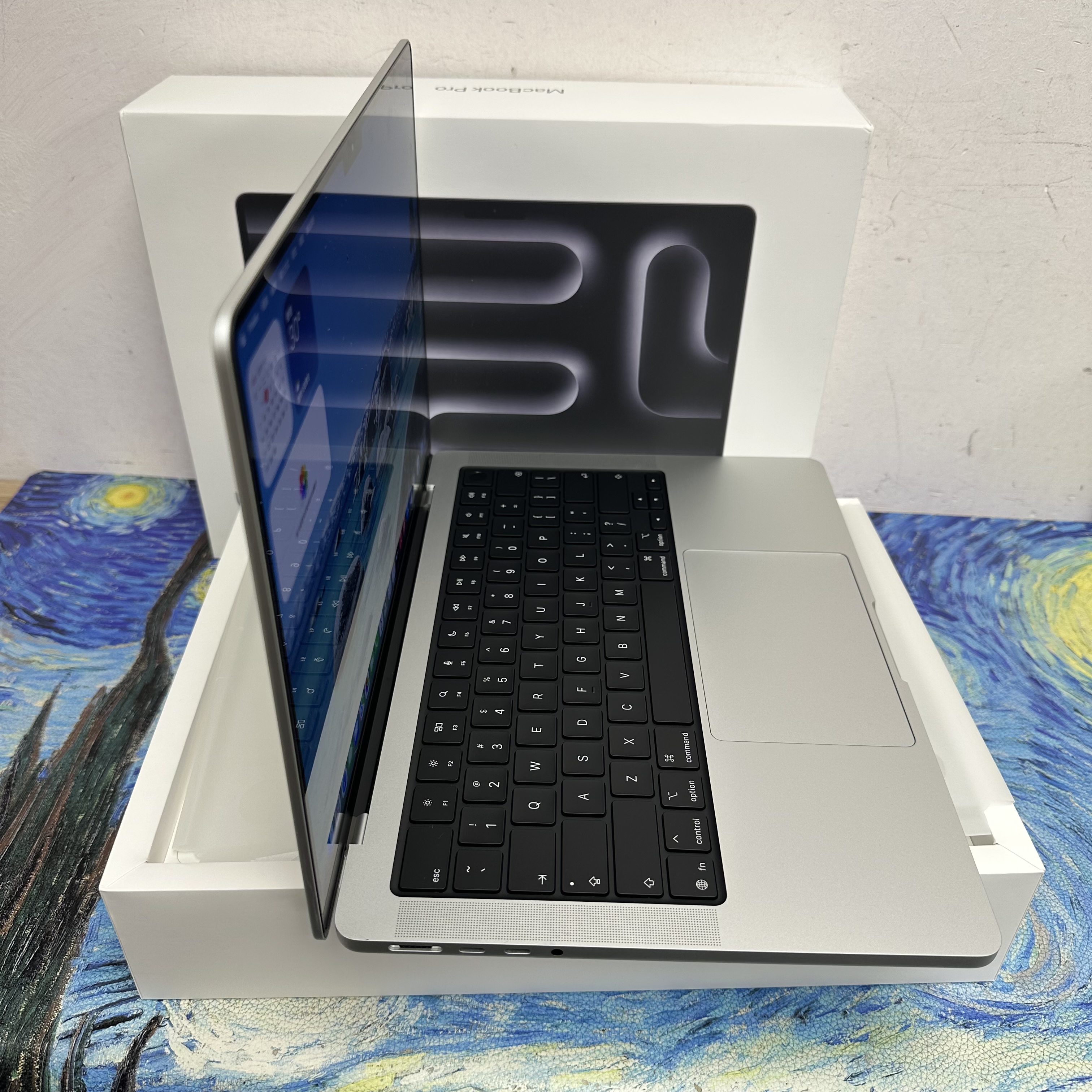 #5930 Apple MacBook M5 Pro 2025 M5 Pro CPU/24GB Ram/1TB SSD/16核心GPU/Liquid Retina XDR Mon/14吋/銀色/ MacBook Pro M5 / MacbookPro M5 Pro / Laptop / Notebook / Ultrabook / Netflix/ YouTube / Black/全新質素