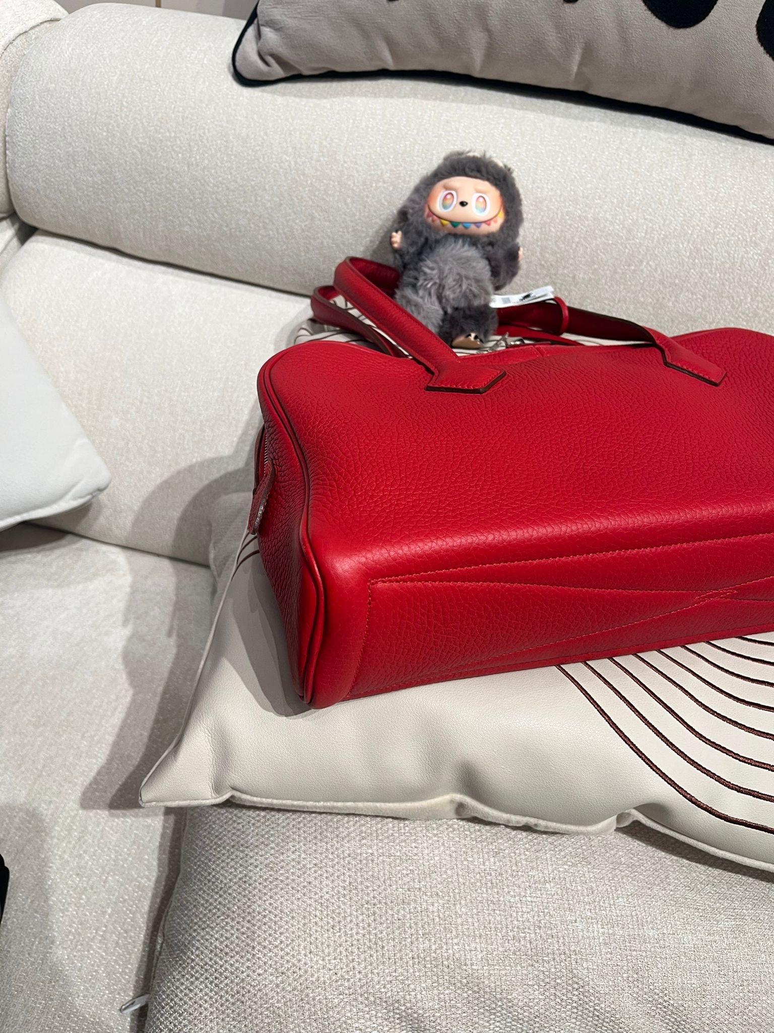 Hermes Victoria elan STAMP [P] 100%Authentic,98%new  ✅key lock ✅dust bag 