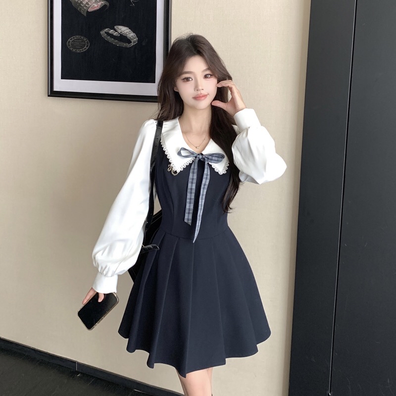 B45(8711) 韩系学院风娃娃领格纹蝴蝶结字母别针下摆百褶蓝连身裙