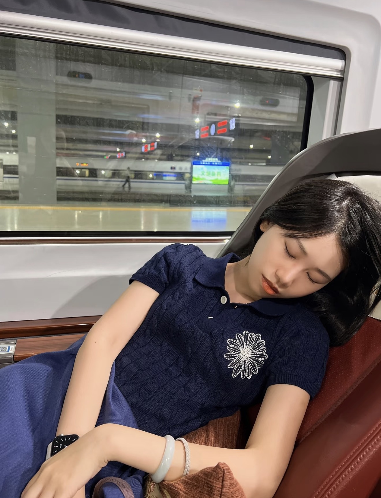 預訂 Mardi Mercredi小雛菊刺繡針織短袖衫