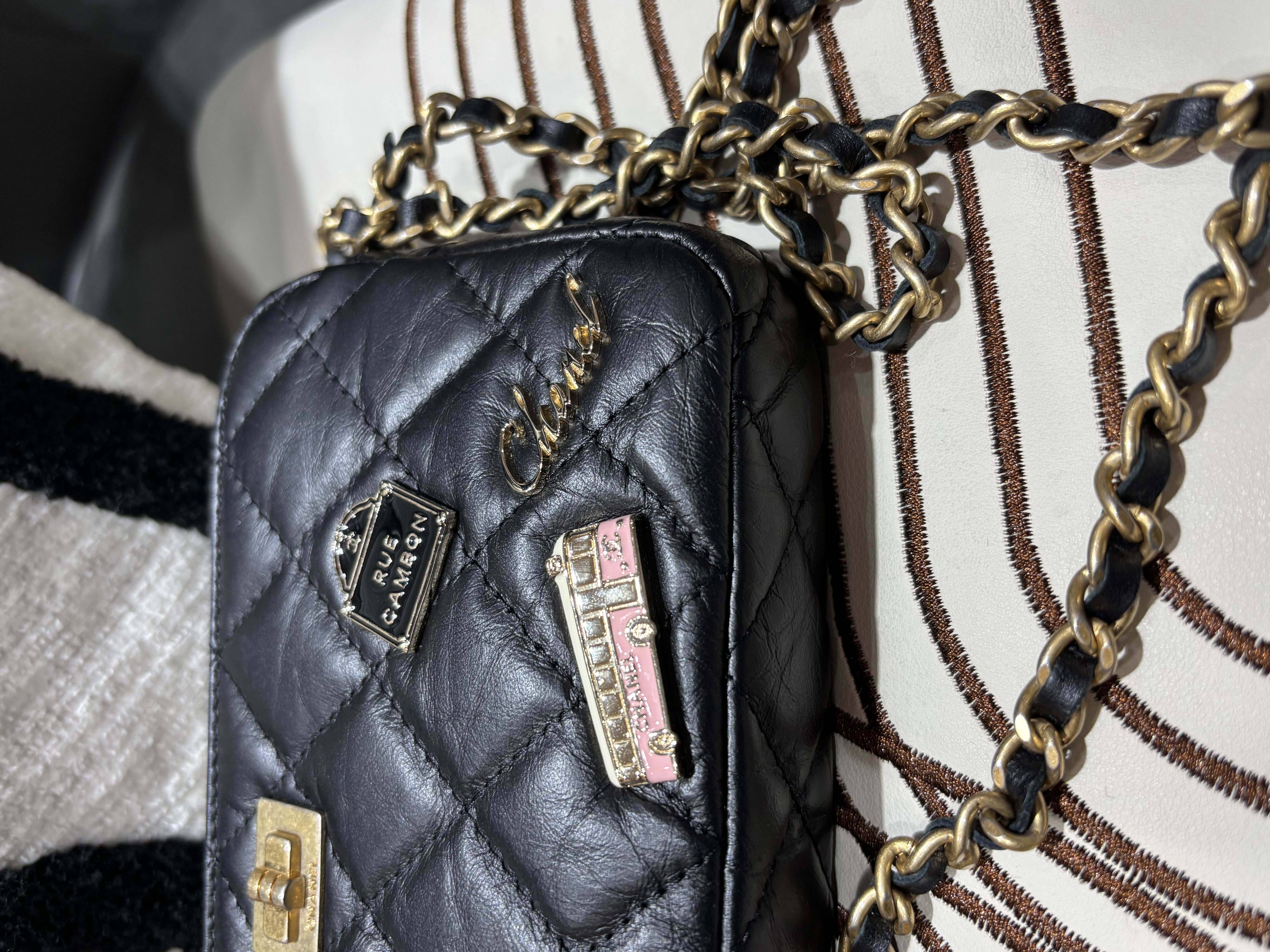 Chanel Double Zip Clutch With Chain Black Quilted Aged Calfskin Lucky Charms 2.55 Reissue Gold Hardware 100%Authentic ,98%new ✅25card ✅box