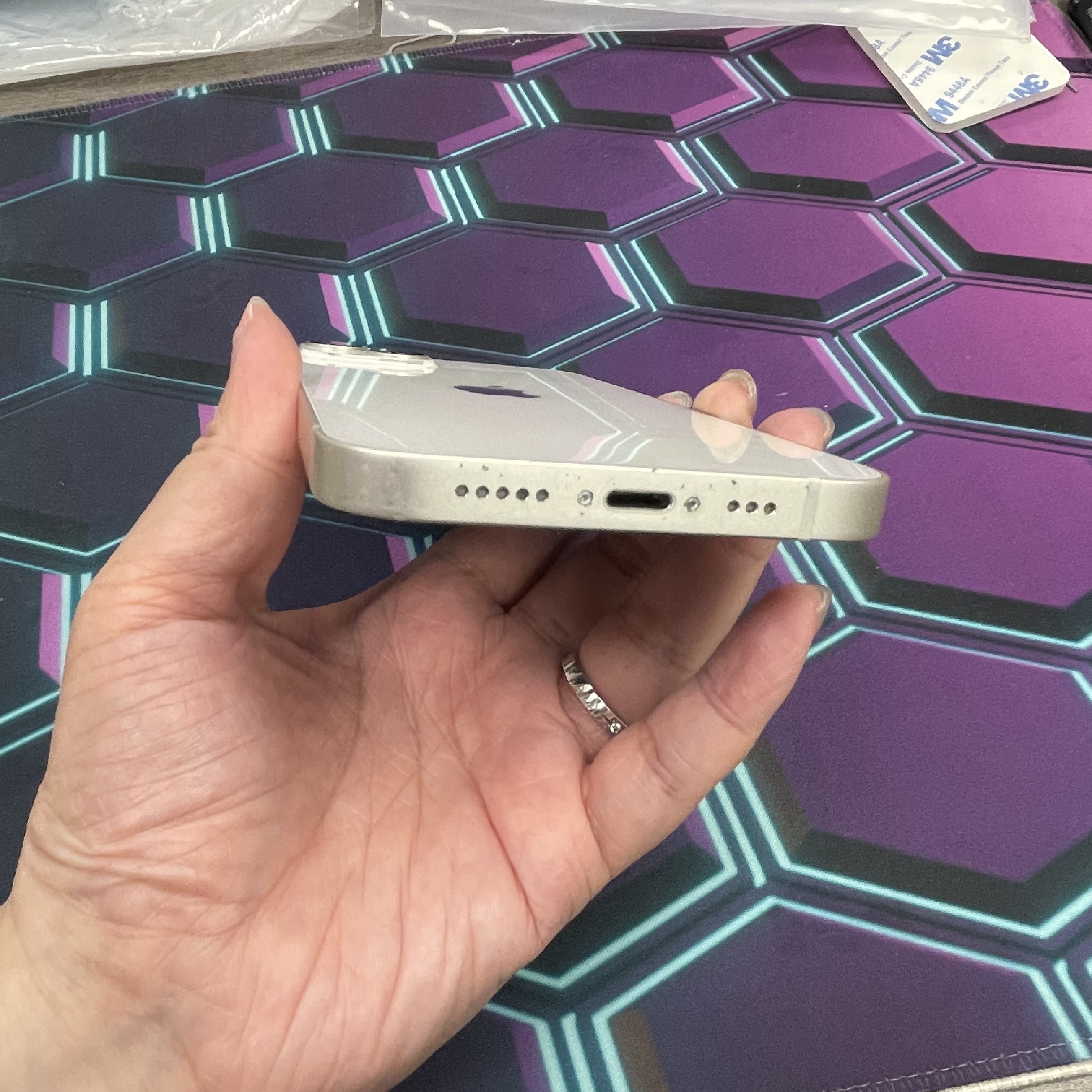 *7547 13 超靚機 128GB 電75 白色 white