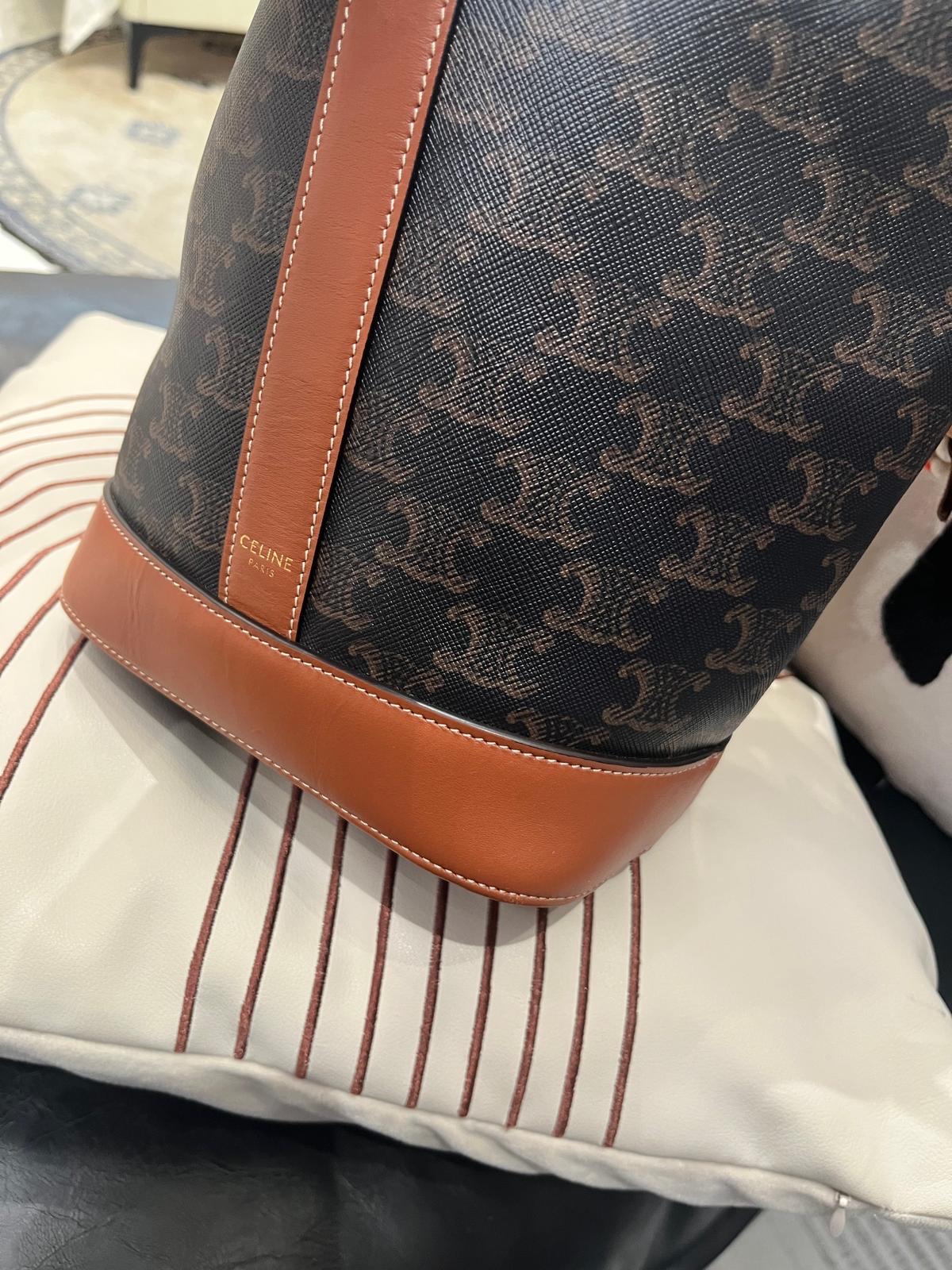 Celine Bucket Small Bag Triomphe 100%Authentic, 95%New✅Dust bag