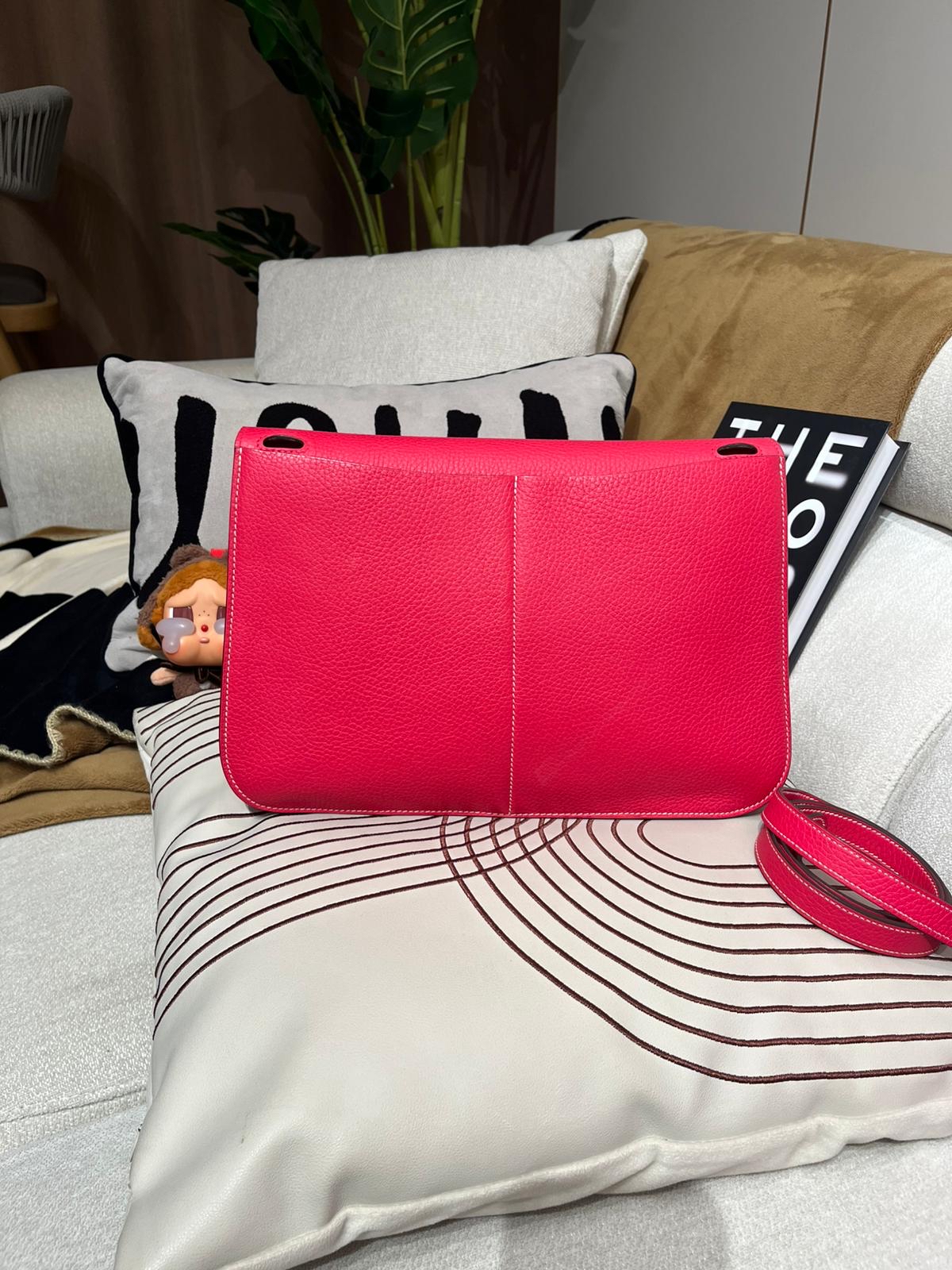 Hermes Halzan 31,STAMP D,ROSE EXTREME 100%Authentic ,98%new ✅防塵袋