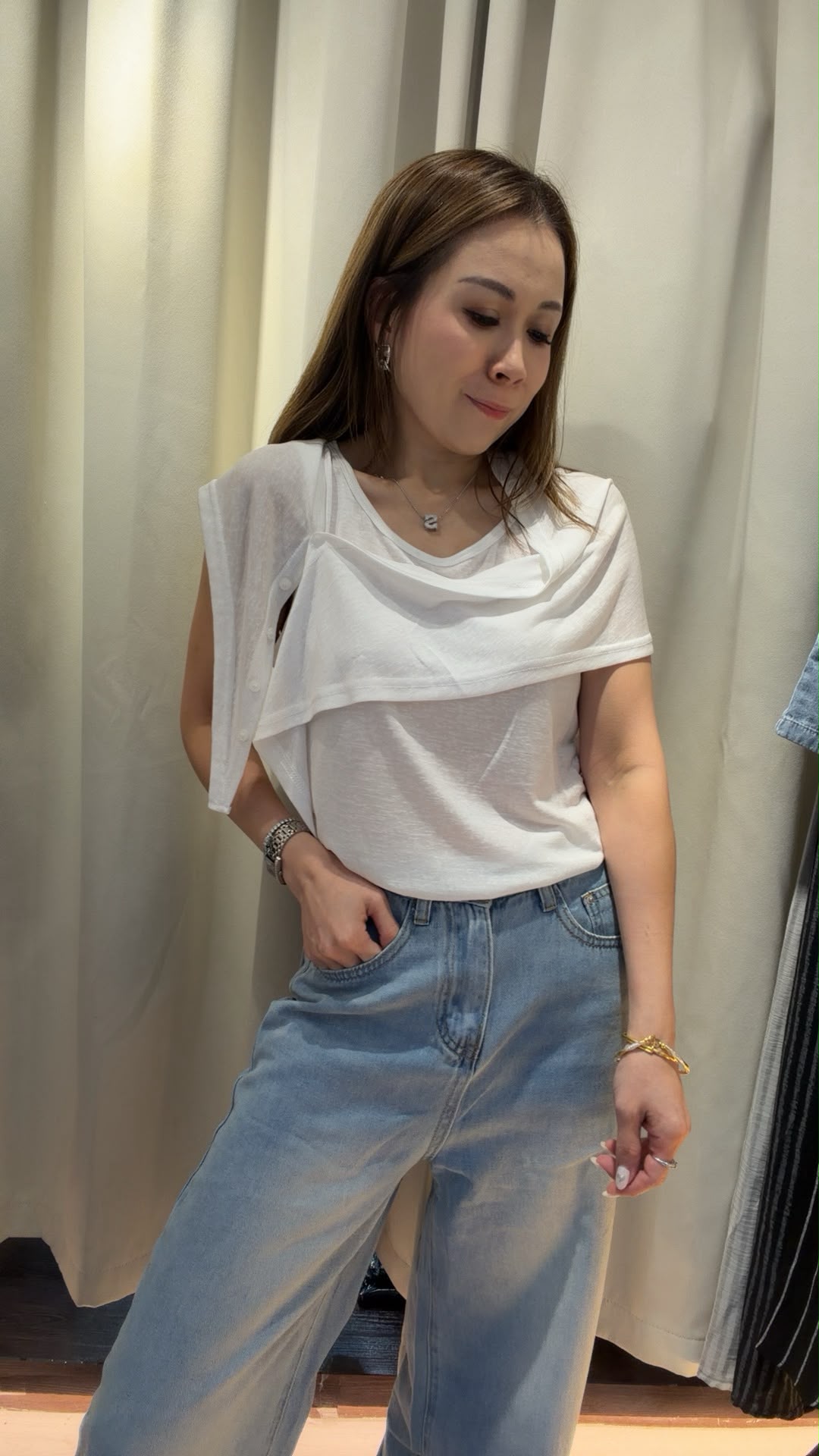 白色top（披肩可以分開）
