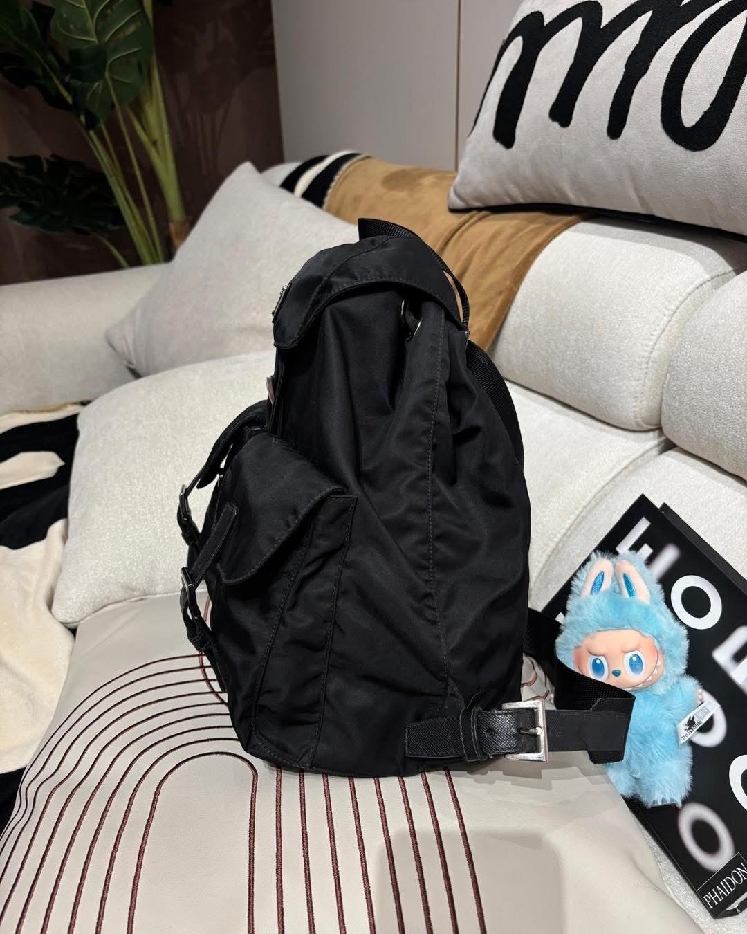 Prada Nylon Backpack  100%Authentic, 98%New ✅dust bag