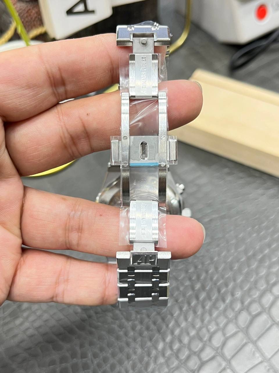 🚀爱彼皇家家橡树26240飞返计时全功能系列/41mm白钢绿面/ 搭载原装开模定制Cal.4401全自动一体机械💯