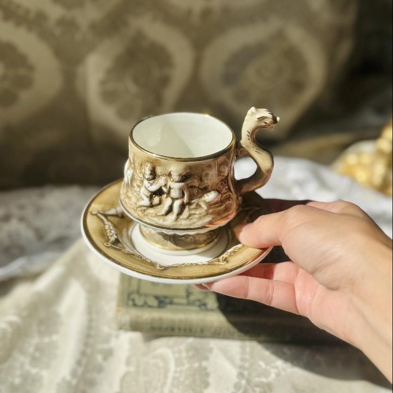 Rare! C.a. 1950s Italy R. Capodimonte Italy Raised Relief Cherubs Demitasse / Espresso Cup (MT2392)