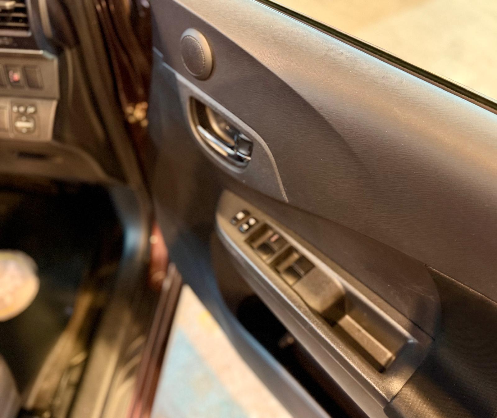 Toyota Ractis Verso 2011