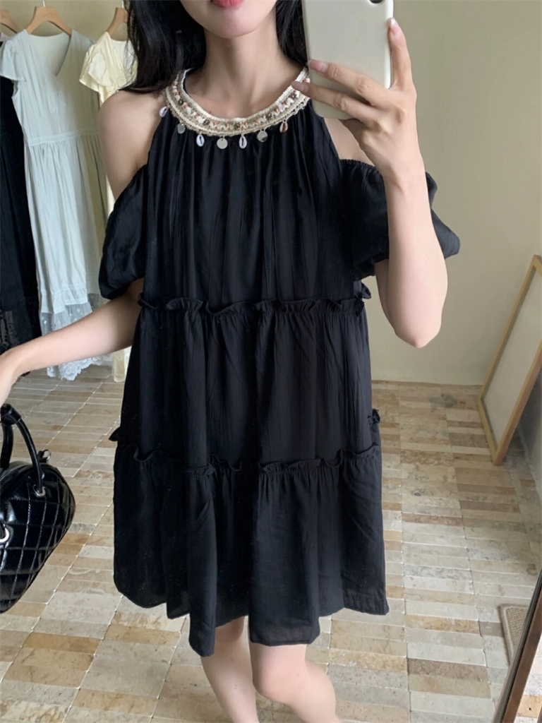 Natasha Bohemia Halterneck Dress 波西米亚度假风挂脖露肩连衣裙👗(3 colors)
