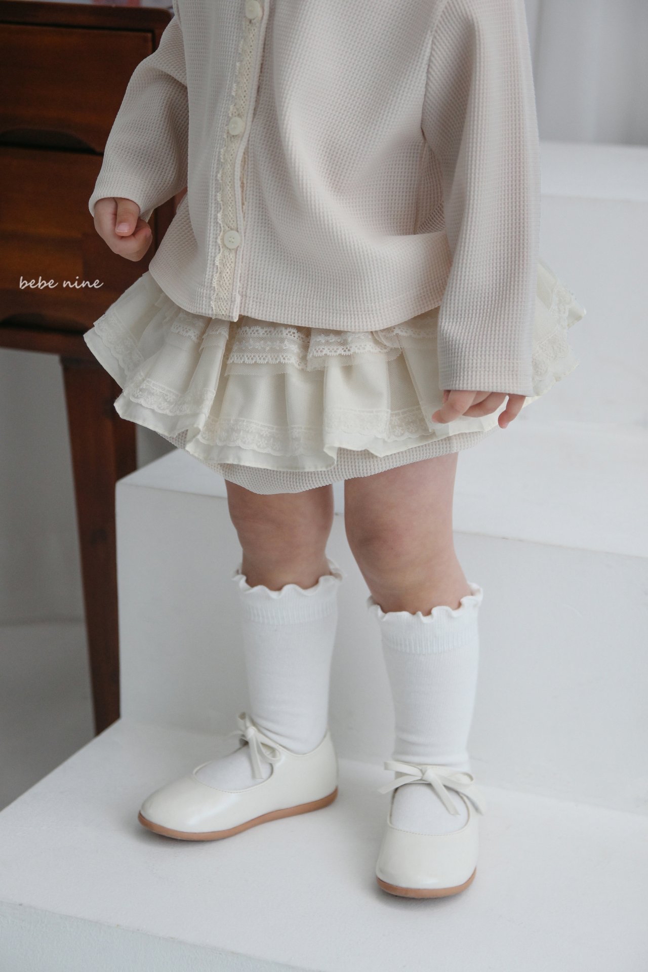 🌸預訂 韓國直送🌸🇰🇷Bebenine兩色蕾絲層疊裙擺燈籠褲