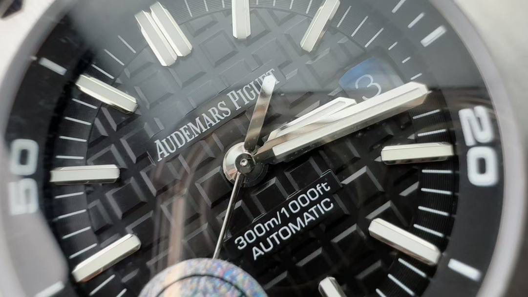 爱彼皇家橡树离岸型潜水腕表