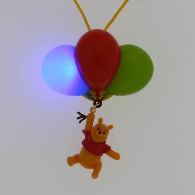 [現貨] [東京迪士尼樂園] 小熊維尼發光頸飾 {TF008371}