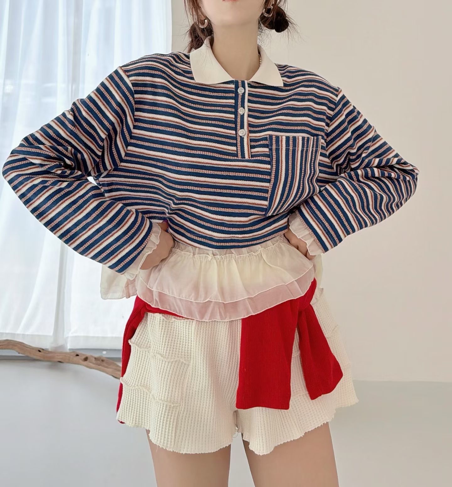 EC16 學院風間條拼ruffle Polo 上衣