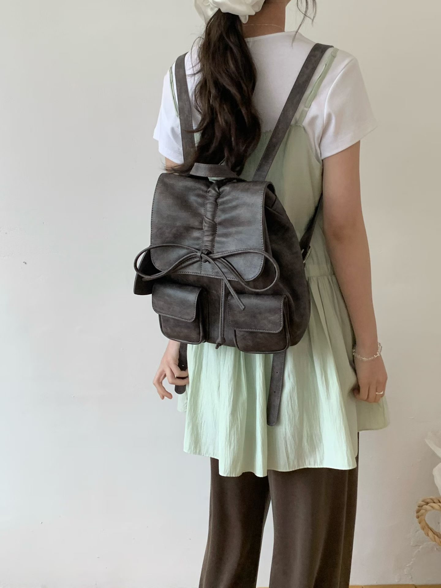 MILAE 復古洗水感蝴蝶結雙口袋後背包