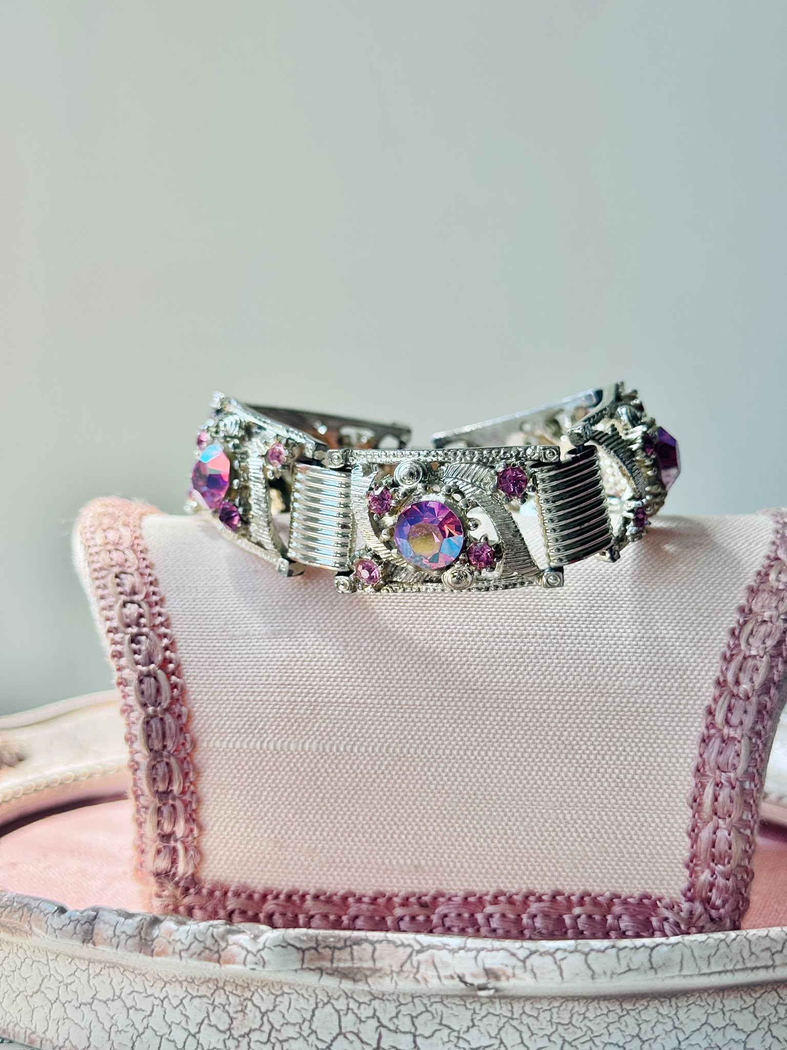 C.a. 1950s Elegant Pink Rhinestone Bracelet - 6.5" (MT2589-26)