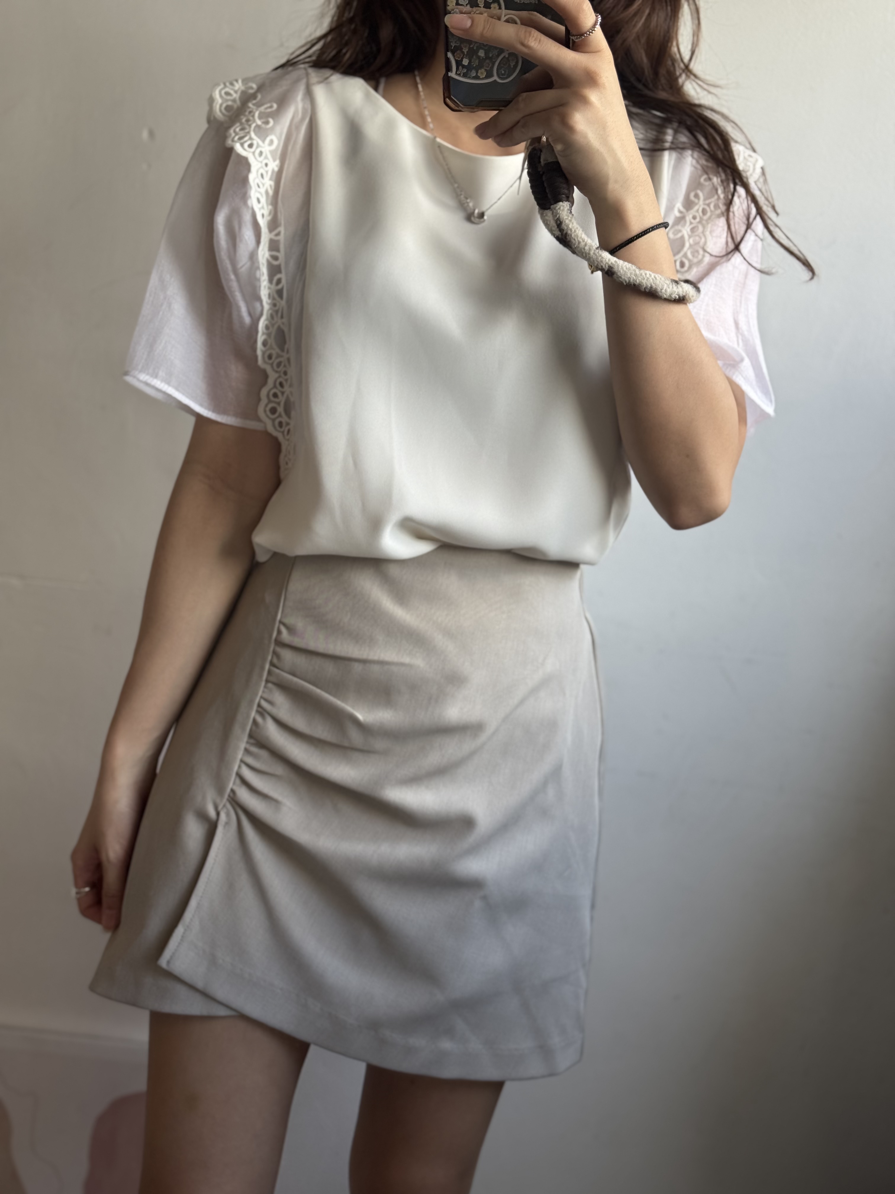 特價 透紗袖top