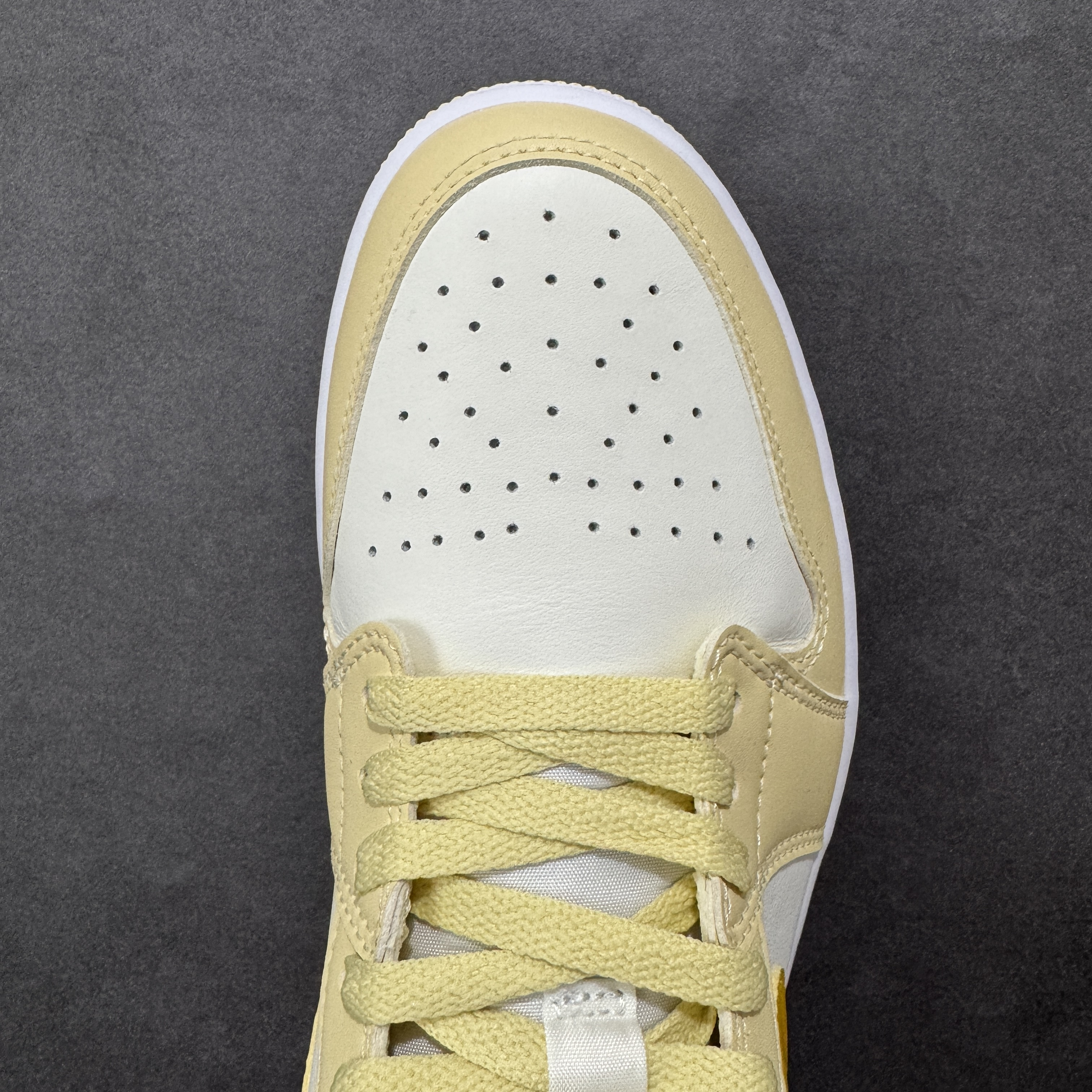 Nike Air Jordan 1 Low DC0774-170