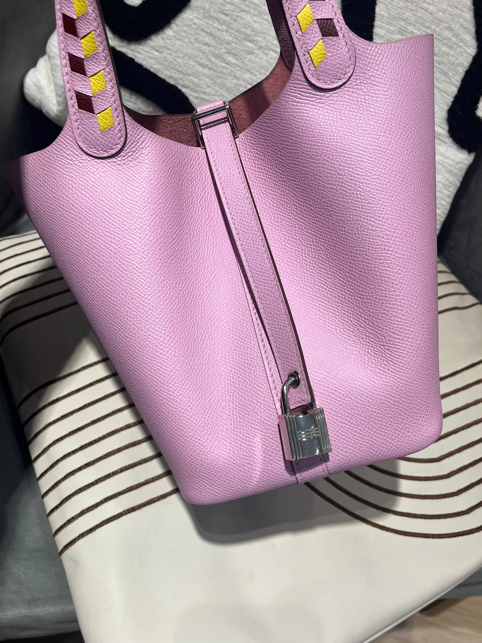 Hermes Picotin 18,錦葵紫STAMP D 特別限量款 Tressage de Cuir 系列Epsom 牛皮， 100%Authentic ,95%new ☑️Key lock ☑️dust bag 