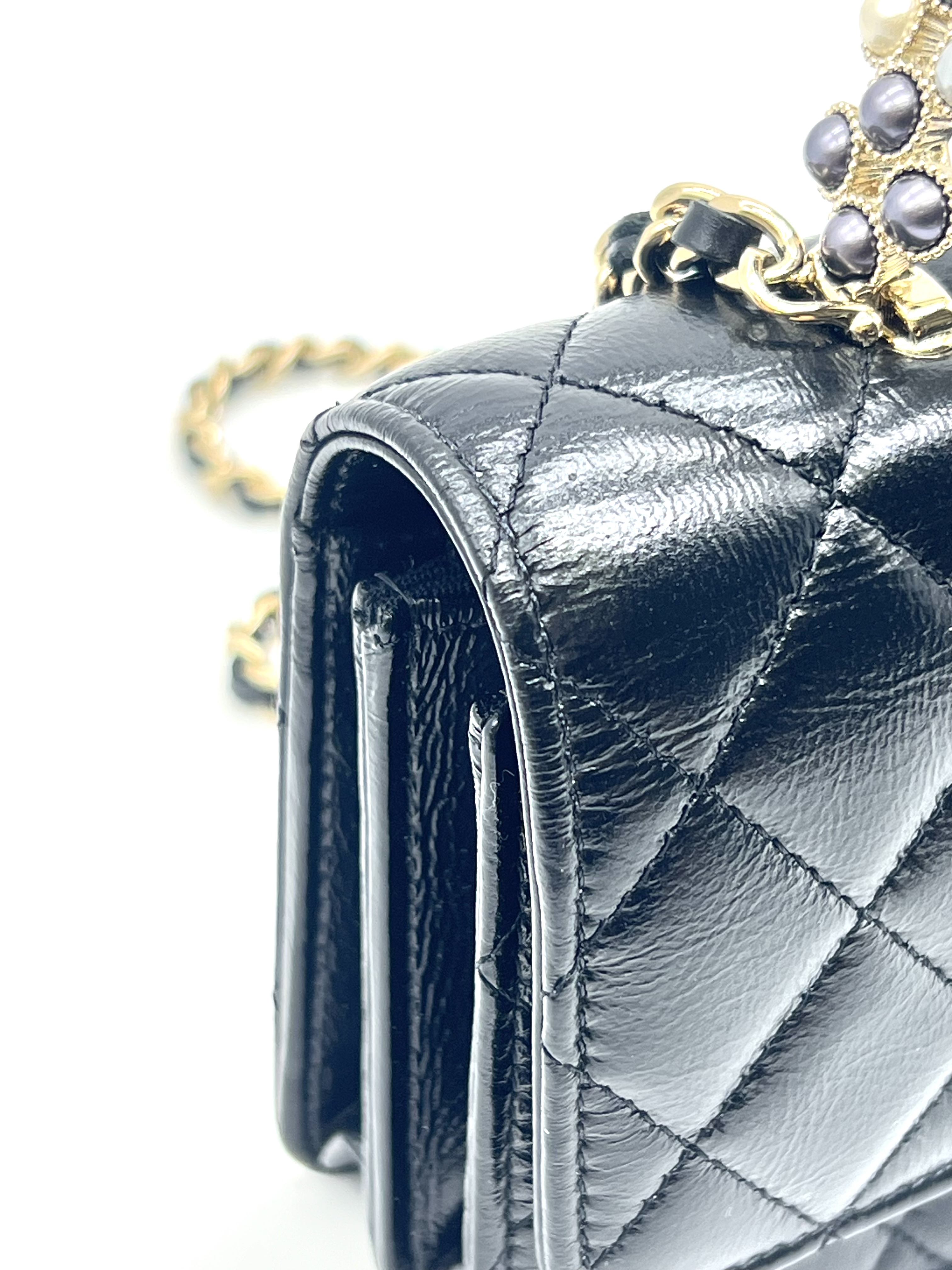 Pre-Owned CHANEL Camellia Handle Mini WOC Phone Holder / Product Code: 26042209