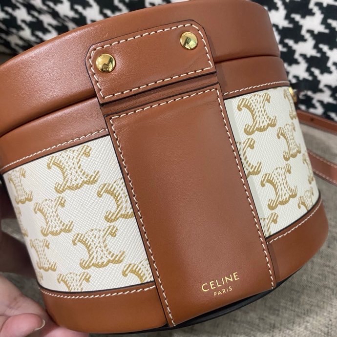 【預訂貨品】Celine經典盒子包 