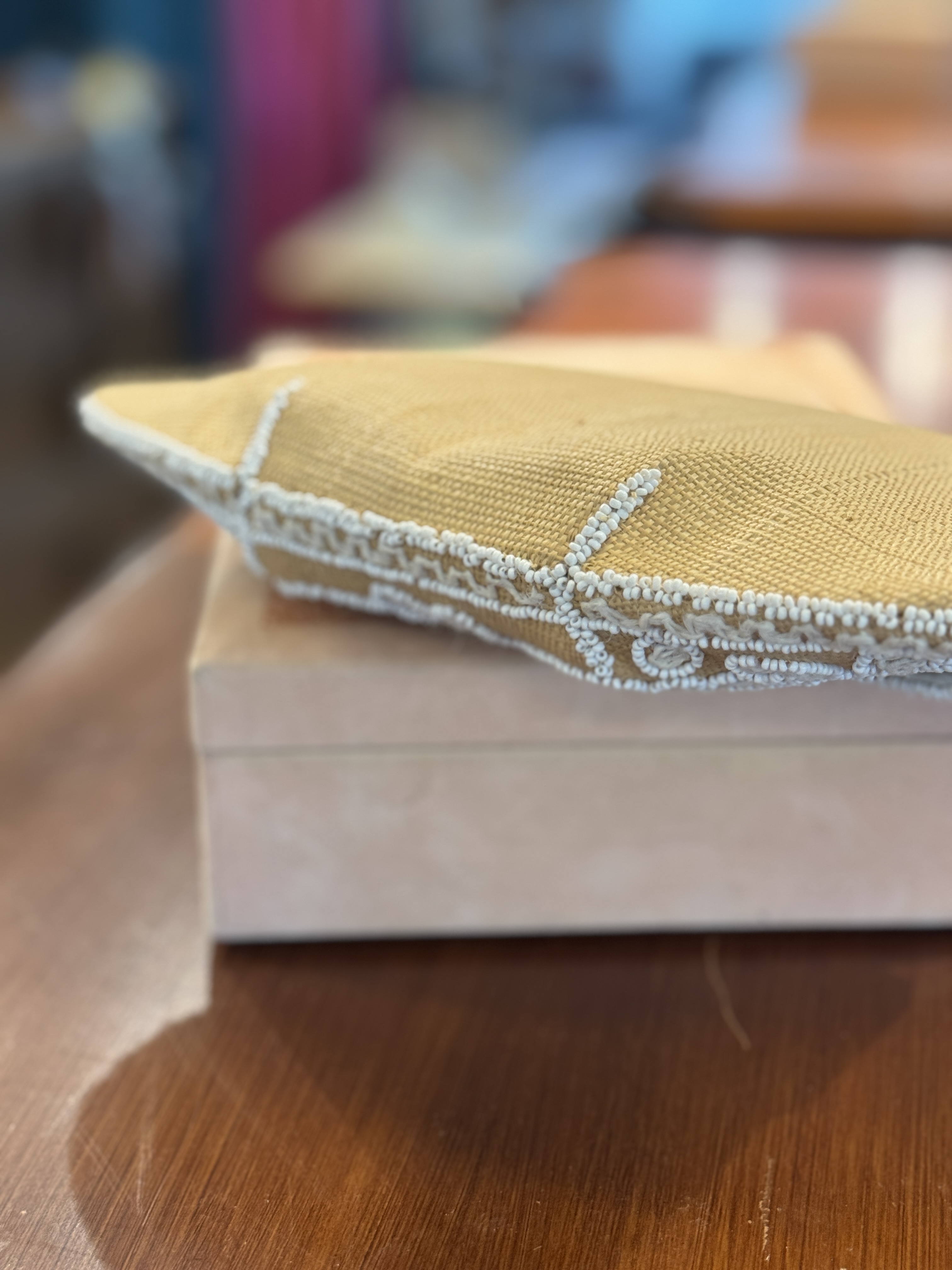 Rare! C.a. 1950s Birks Made in France Beaded Summer Clutch (MT2502)