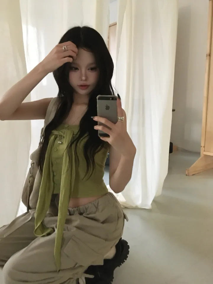 Tie-Front Cropped Tube Top