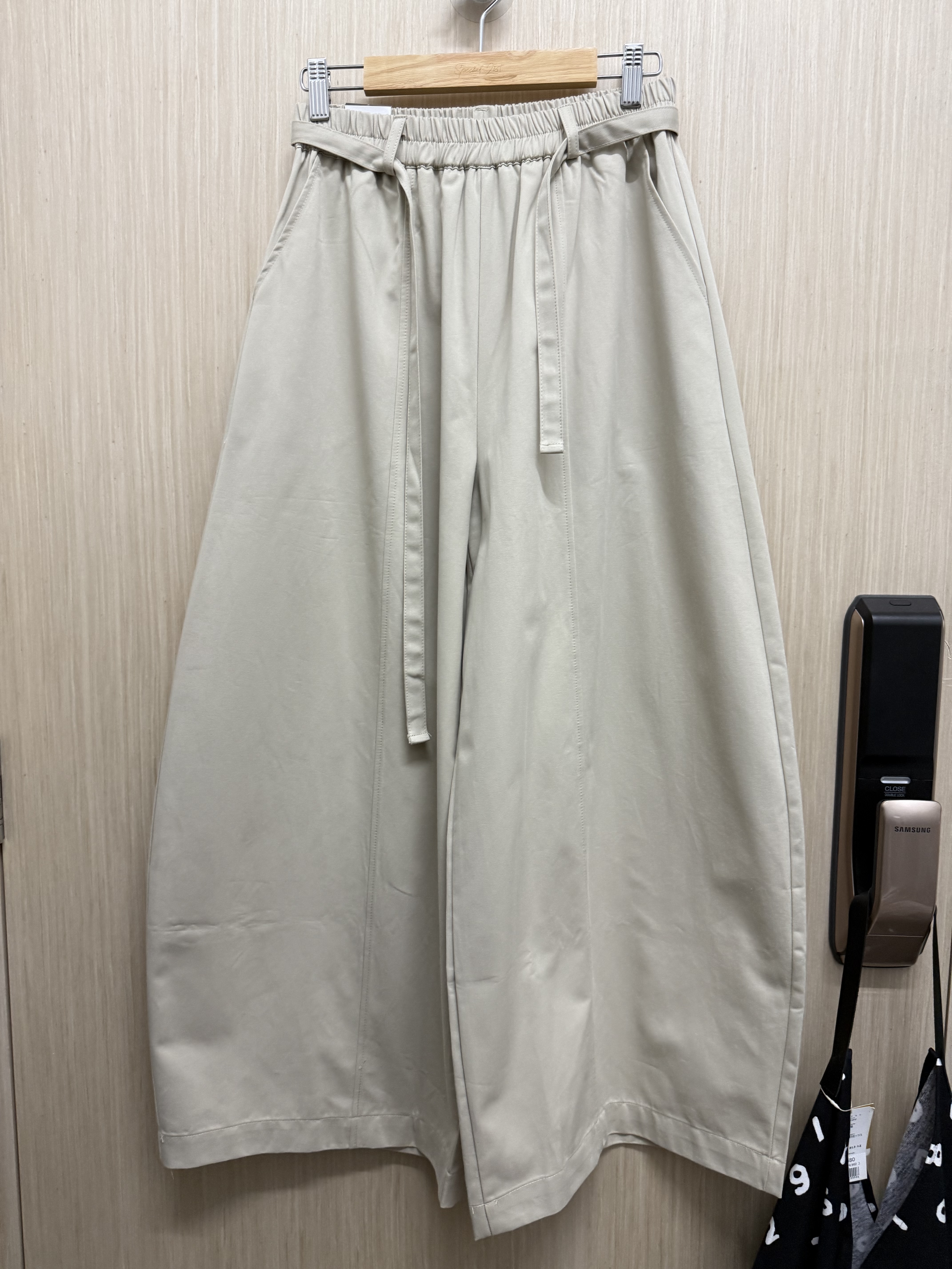 繭型闊腳褲(連𝐛𝐞𝐥𝐭)