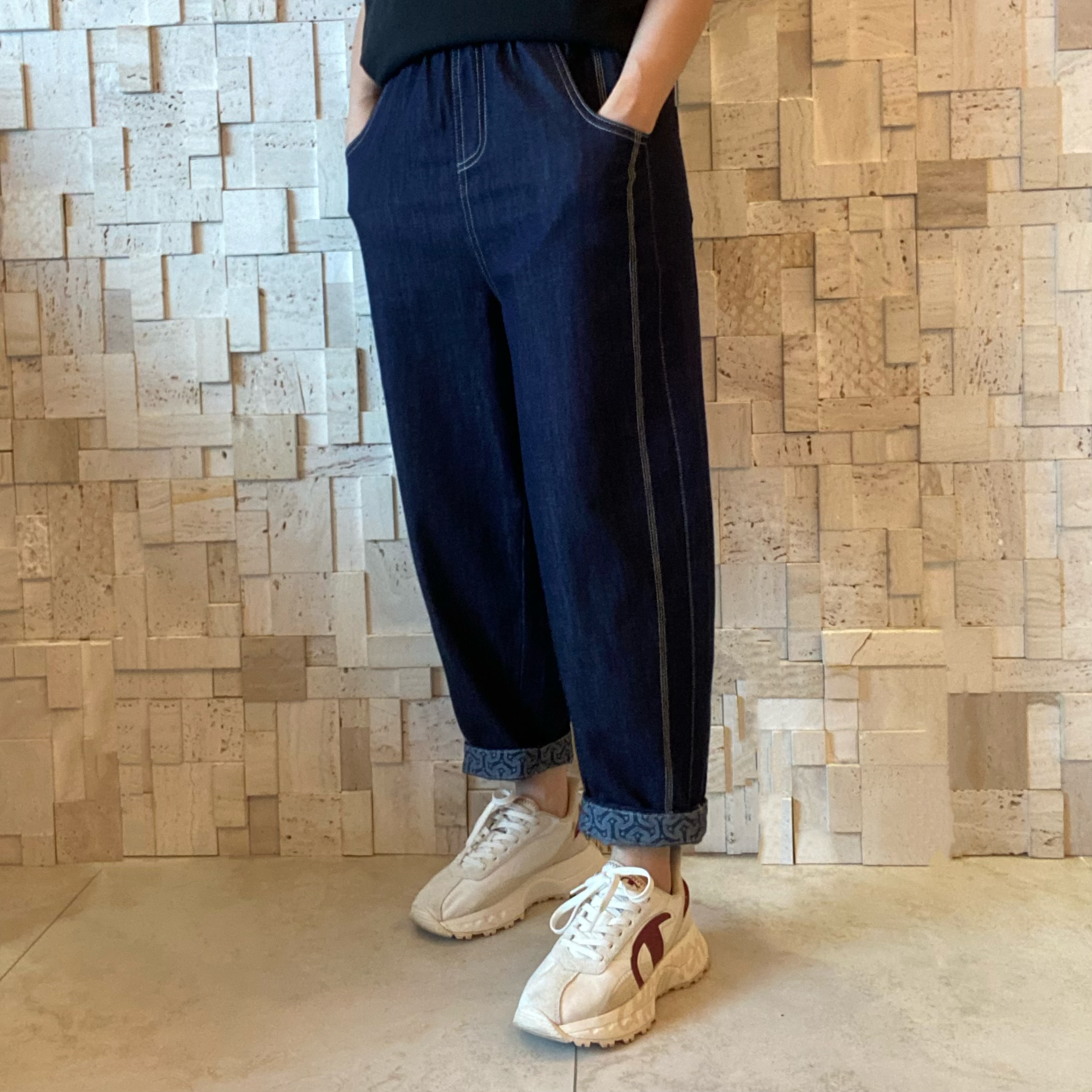 B00563 明線牛仔蘿白褲