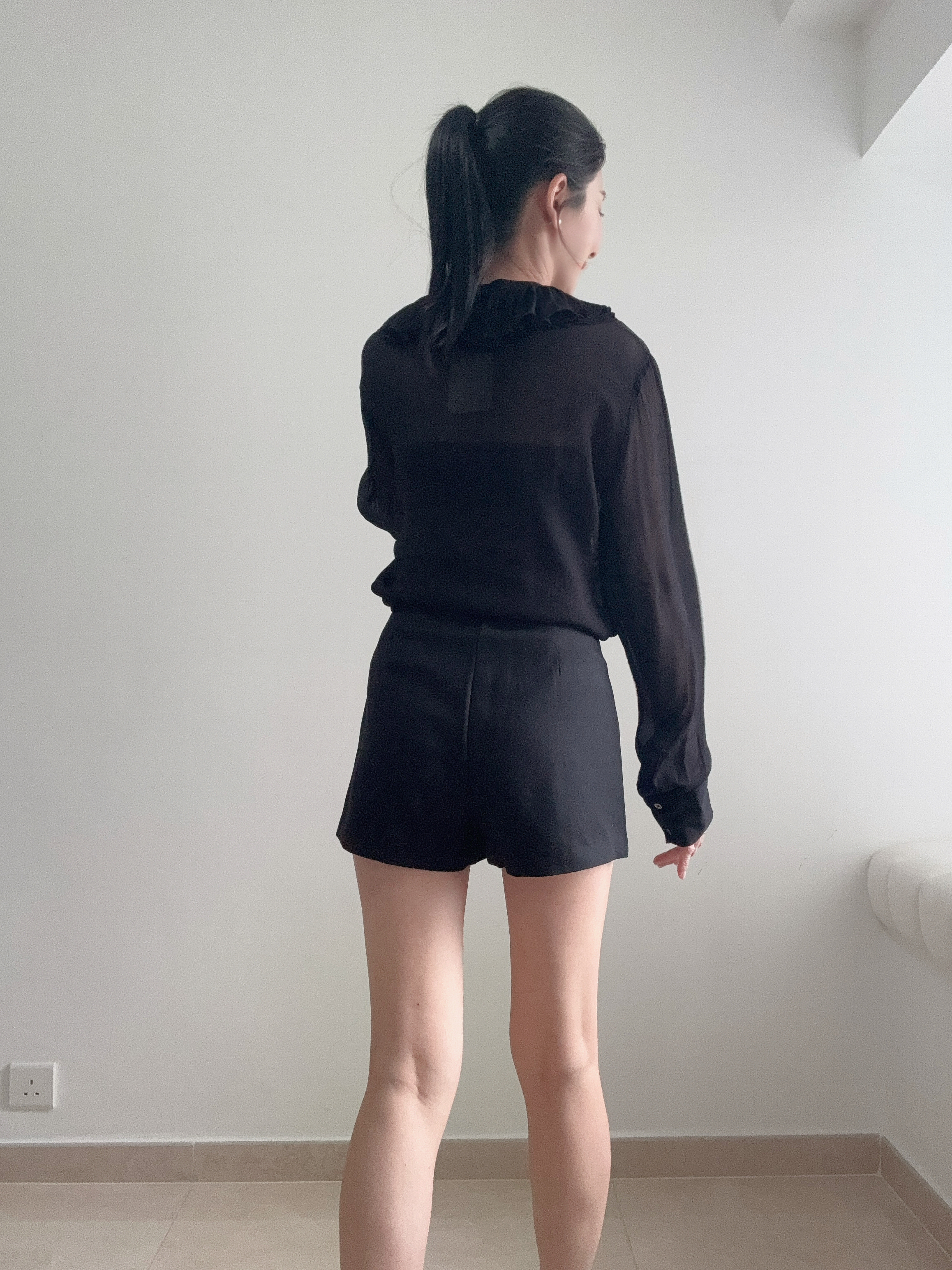Elegant ruffle blouse