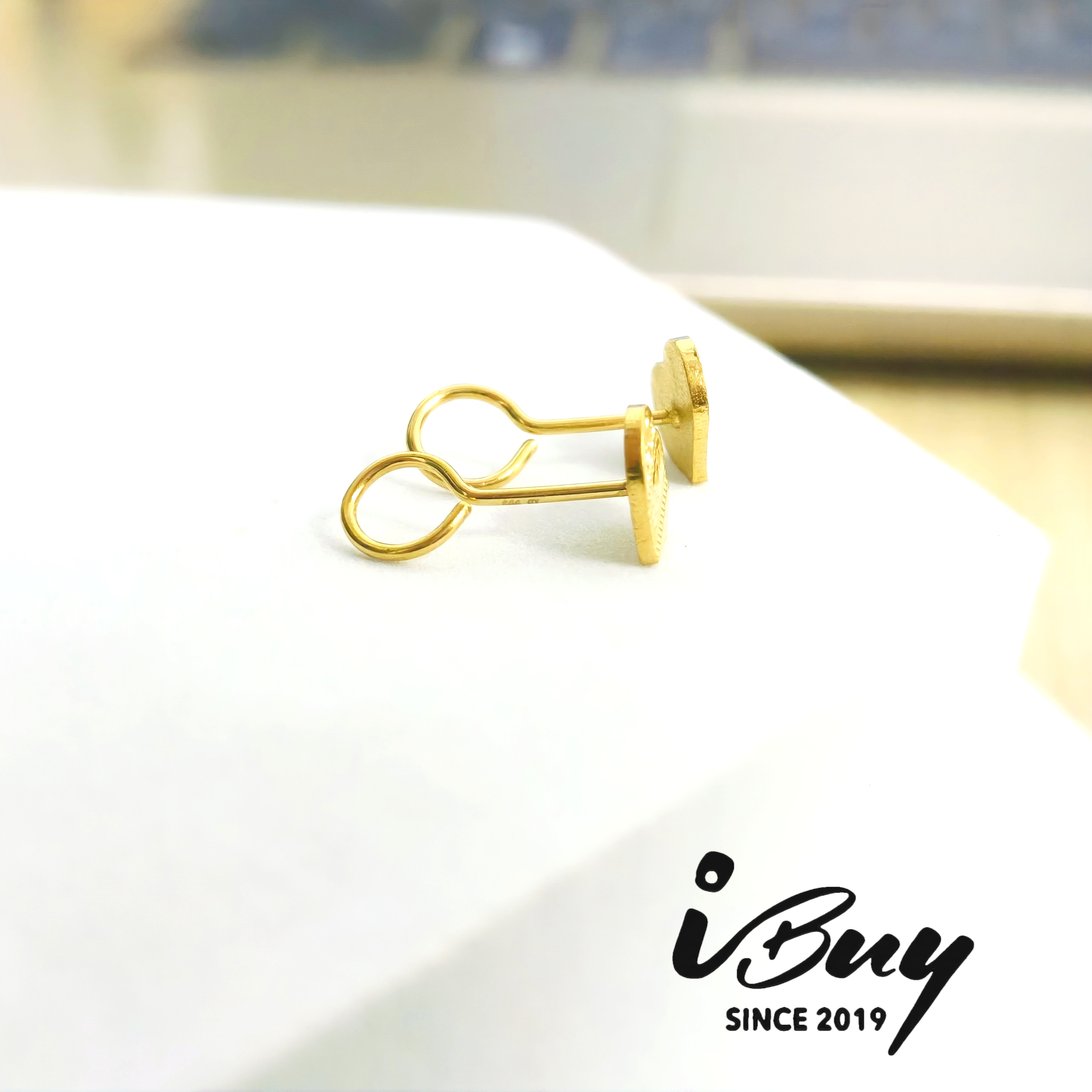 999 GOLD DRAGON SCALE HEART STUD EARRING 999 金 龙鳞爱心泡丁