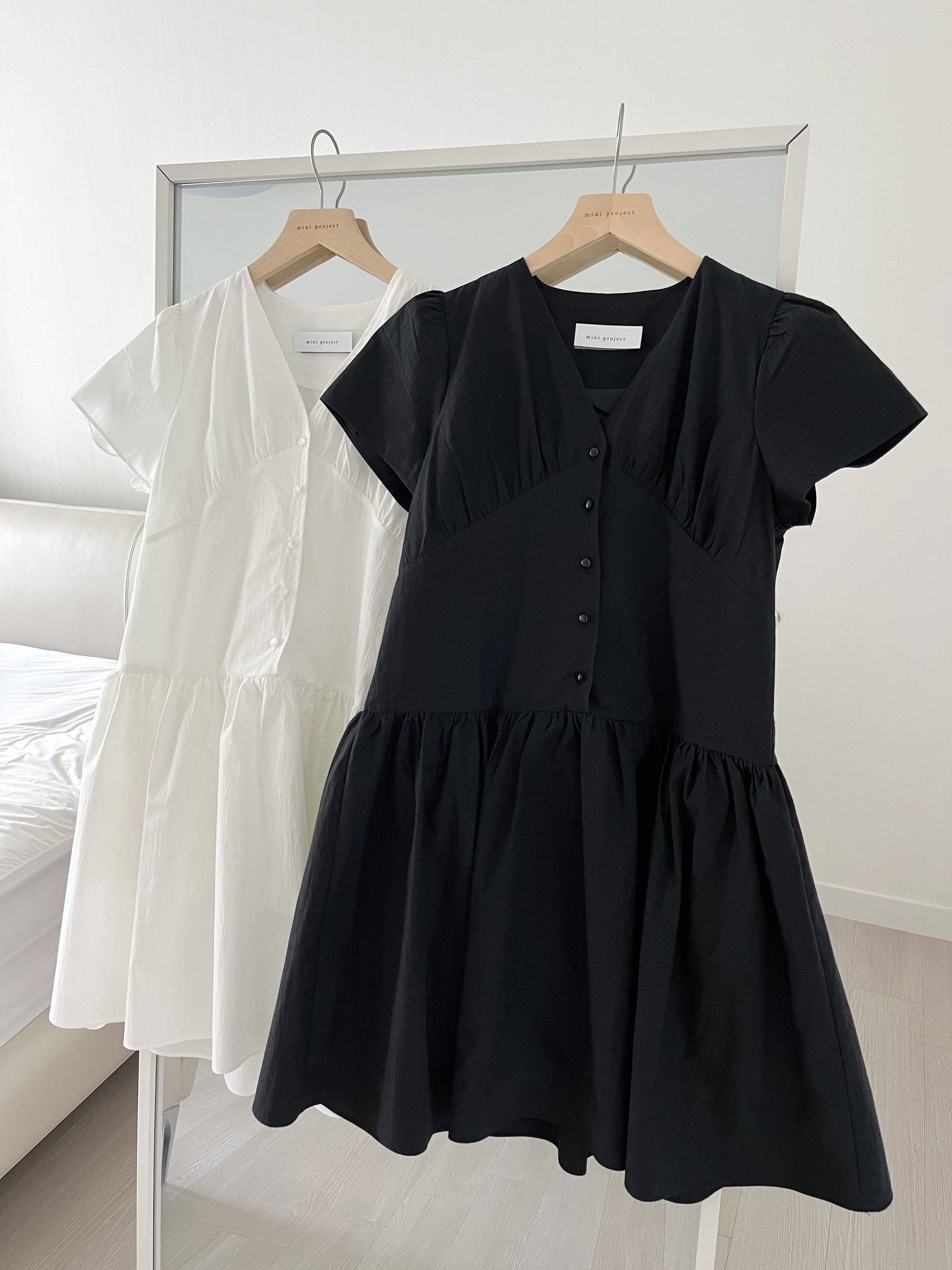 Airy Button Front Long Dress (Black)